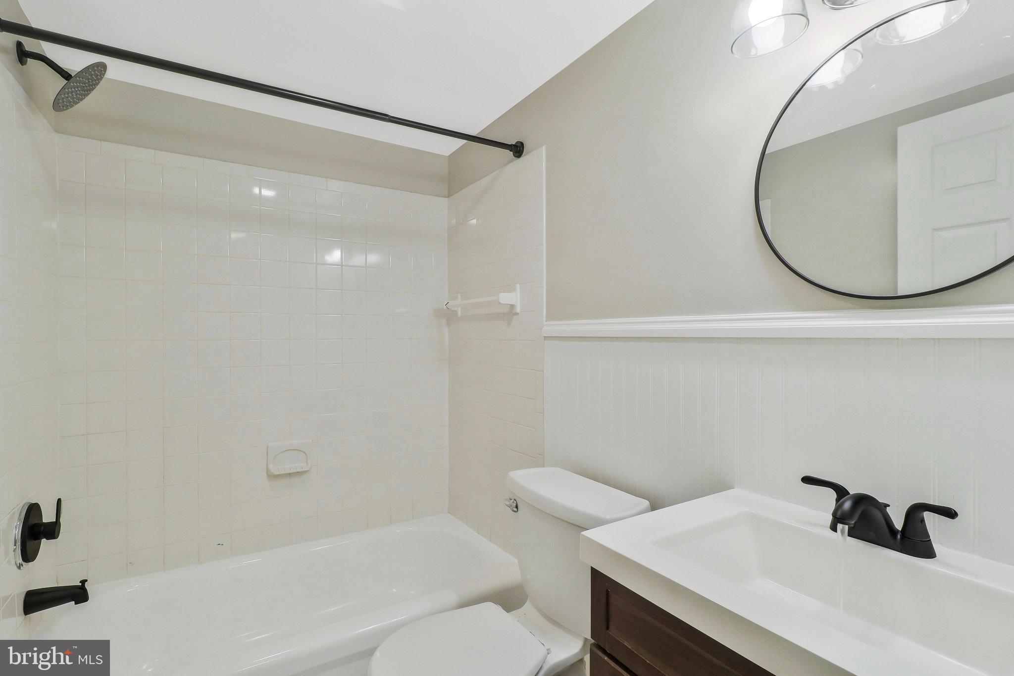 1724 Montana Ave NE #1724
