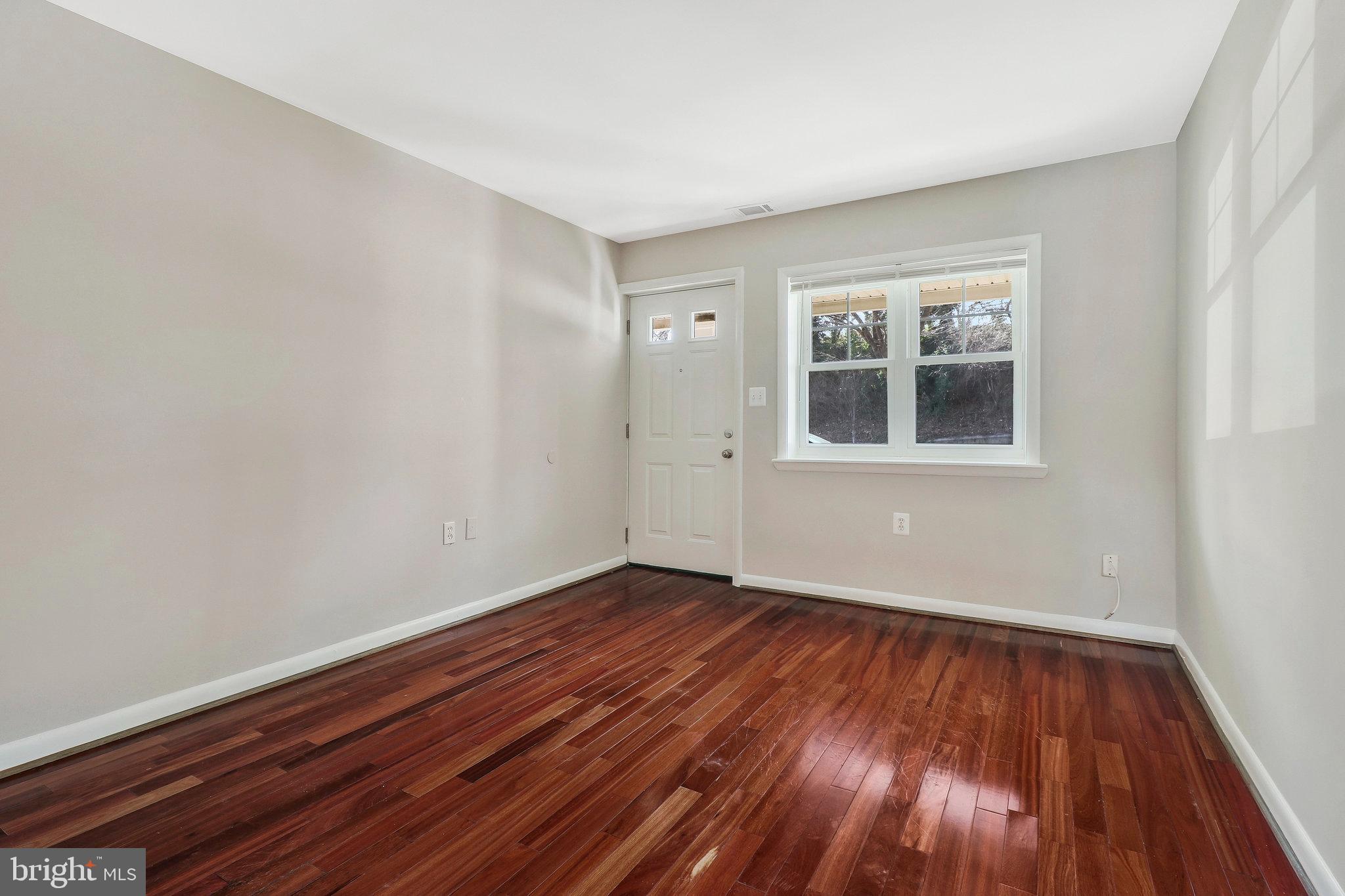 1724 Montana Ave NE #1724