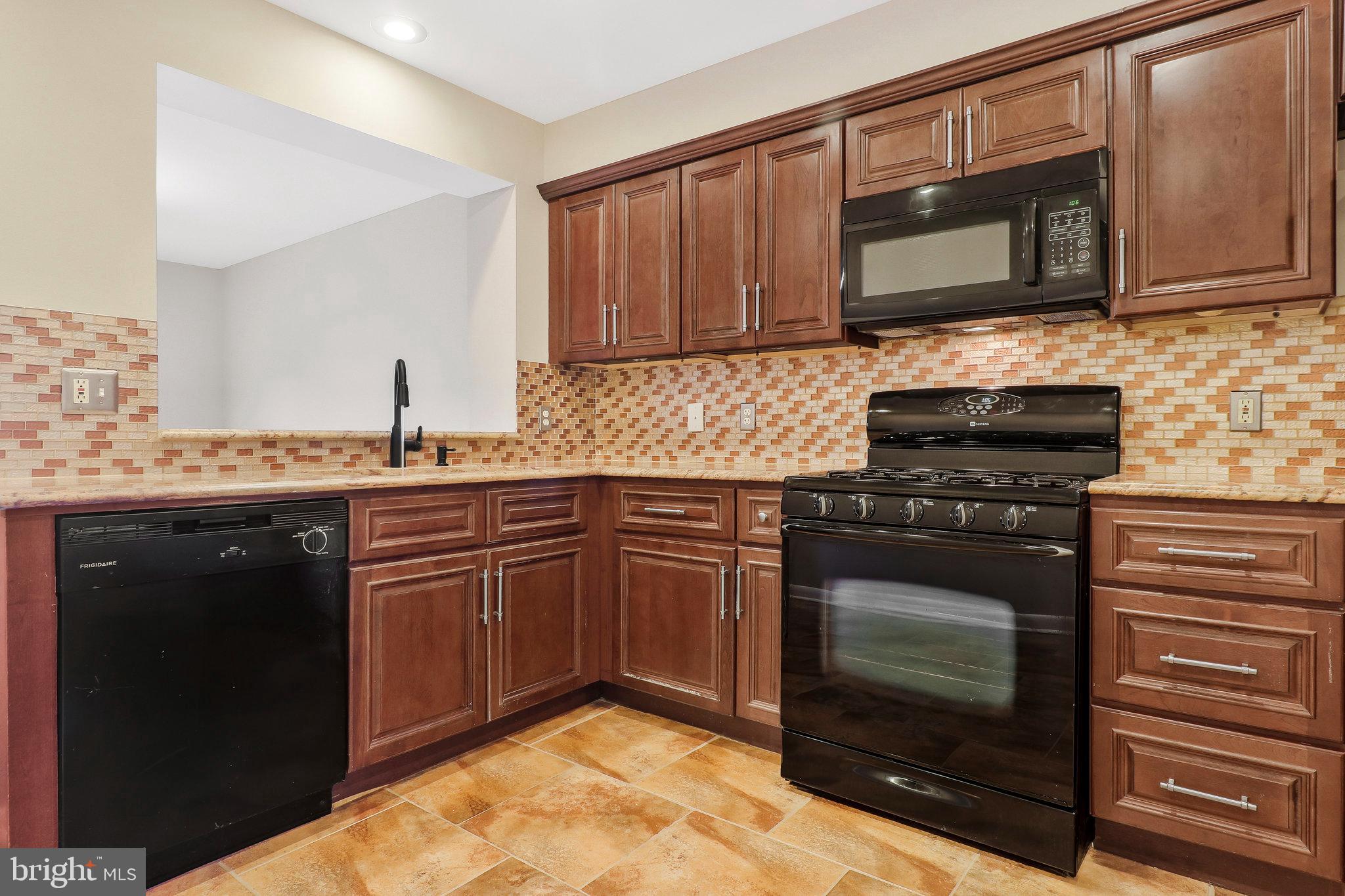 1724 Montana Ave NE #1724