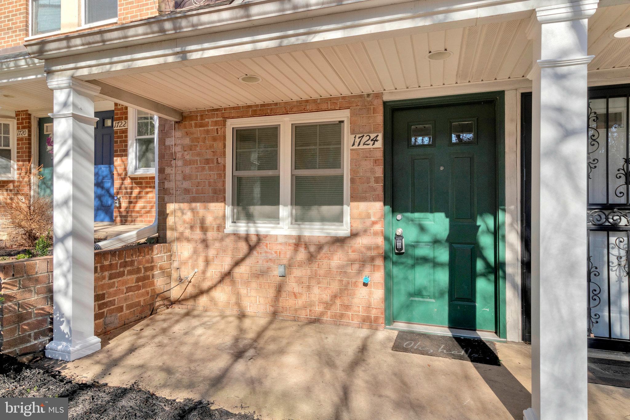 1724 Montana Ave NE #1724
