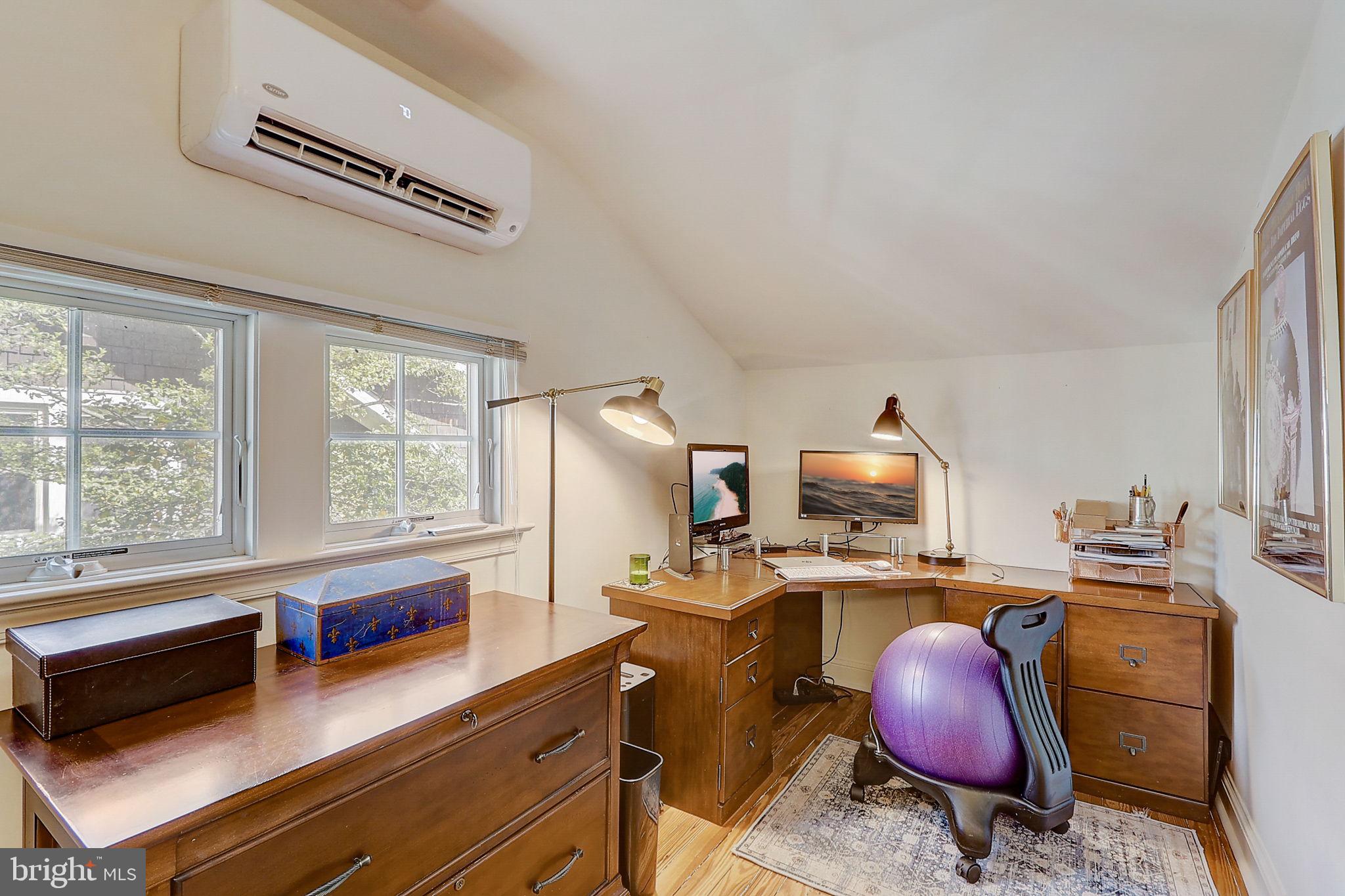 407 Aspen St NW