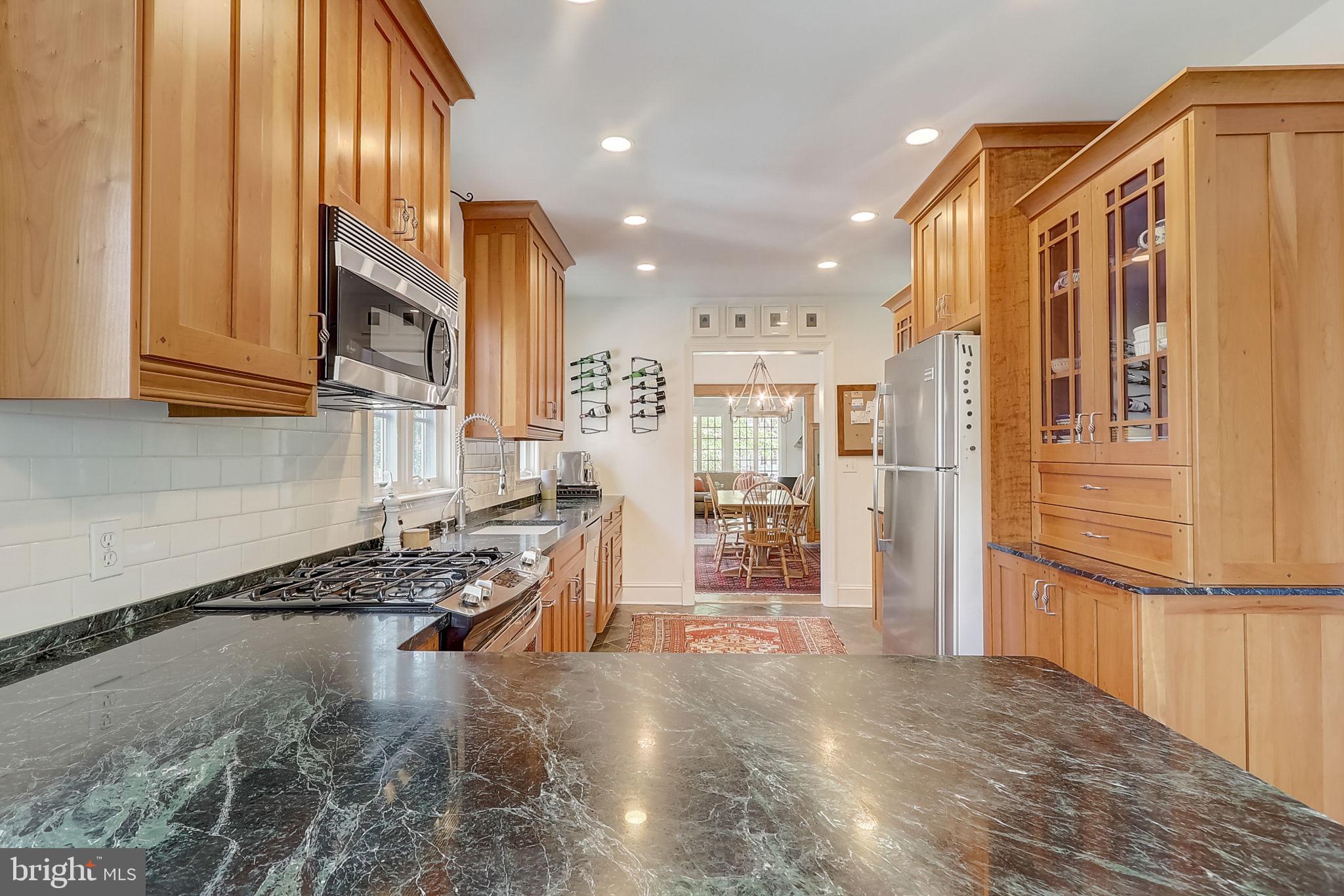 407 Aspen St NW