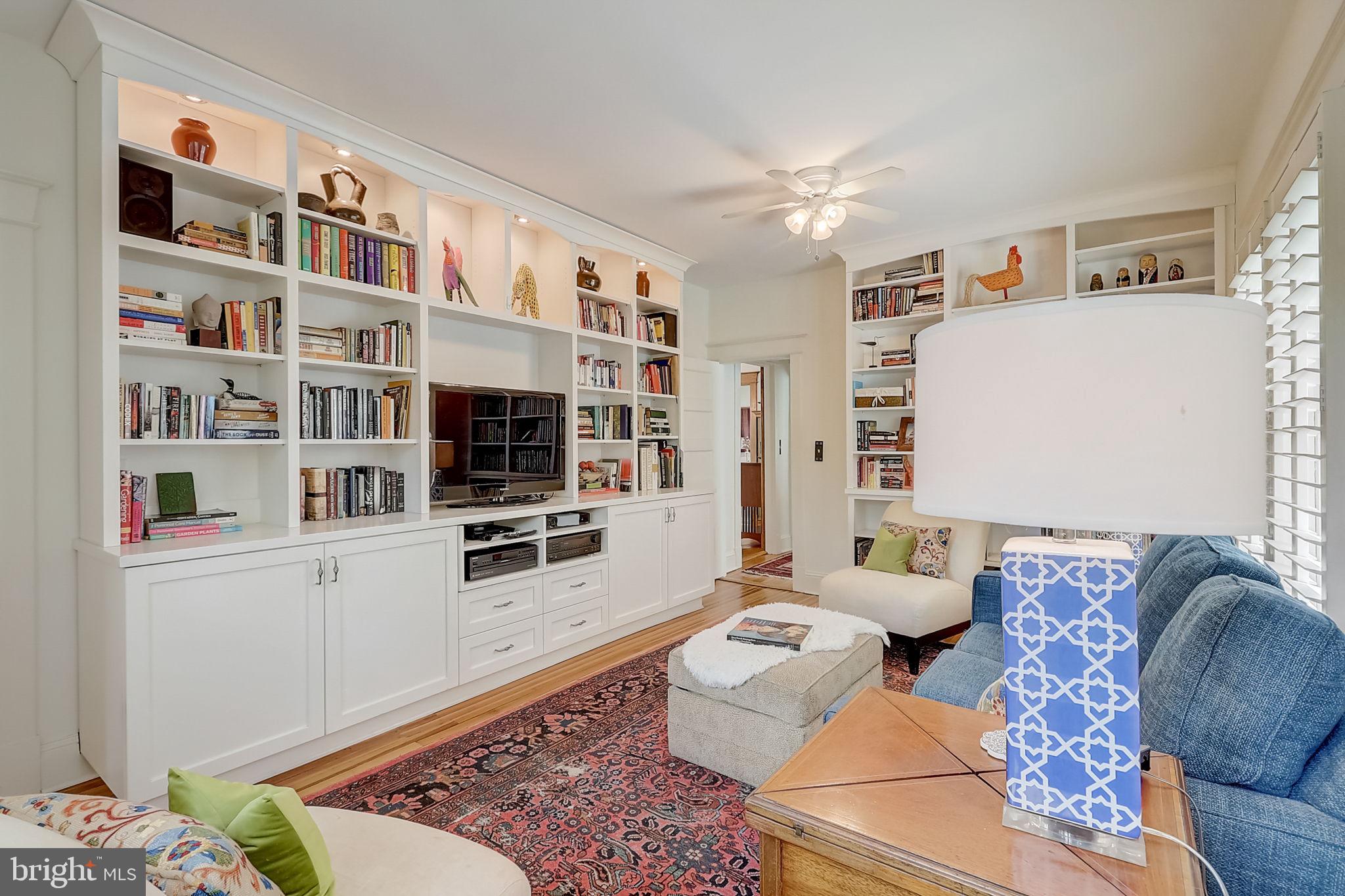 407 Aspen St NW