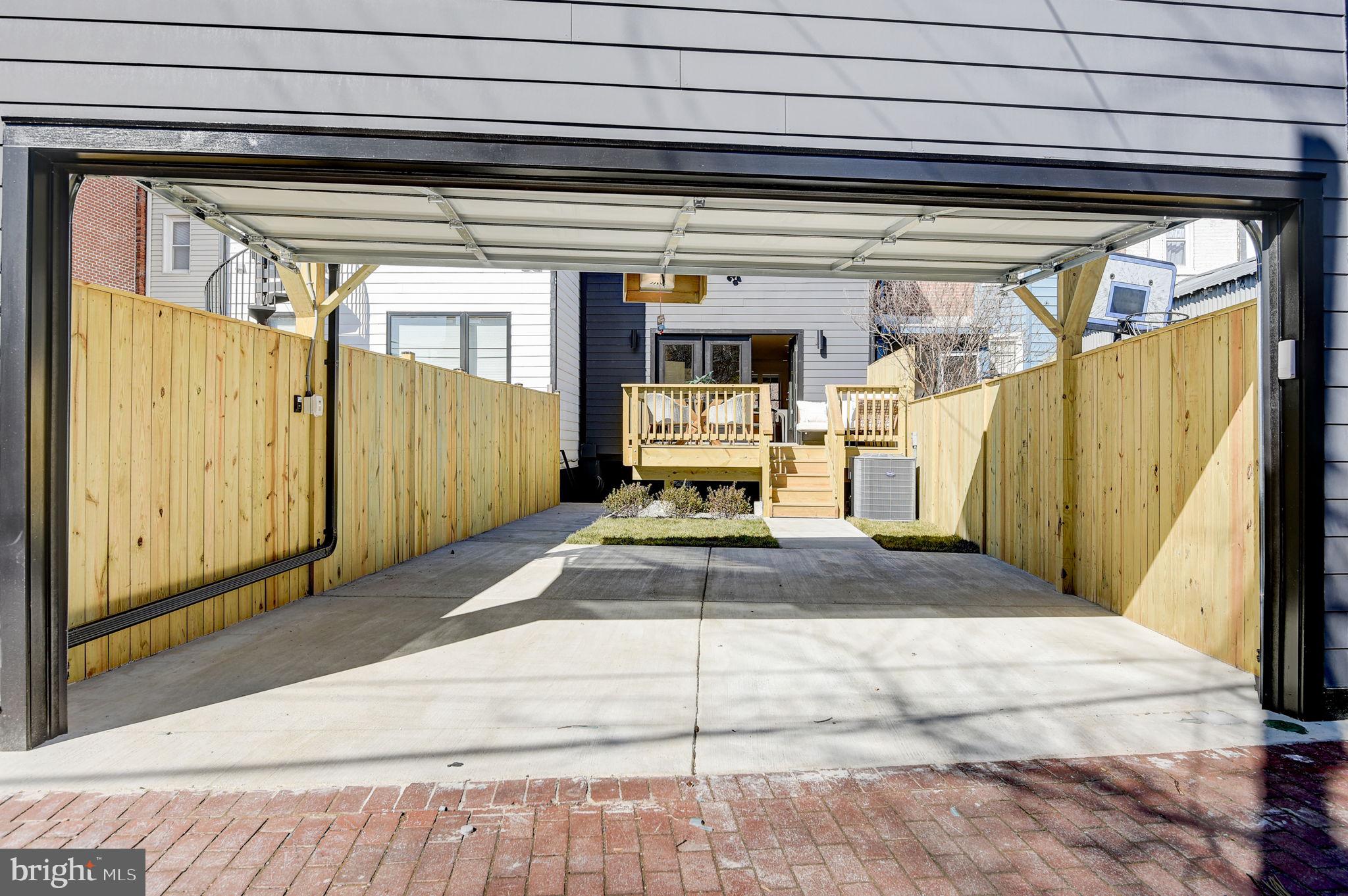 17 Sherman Cir NW