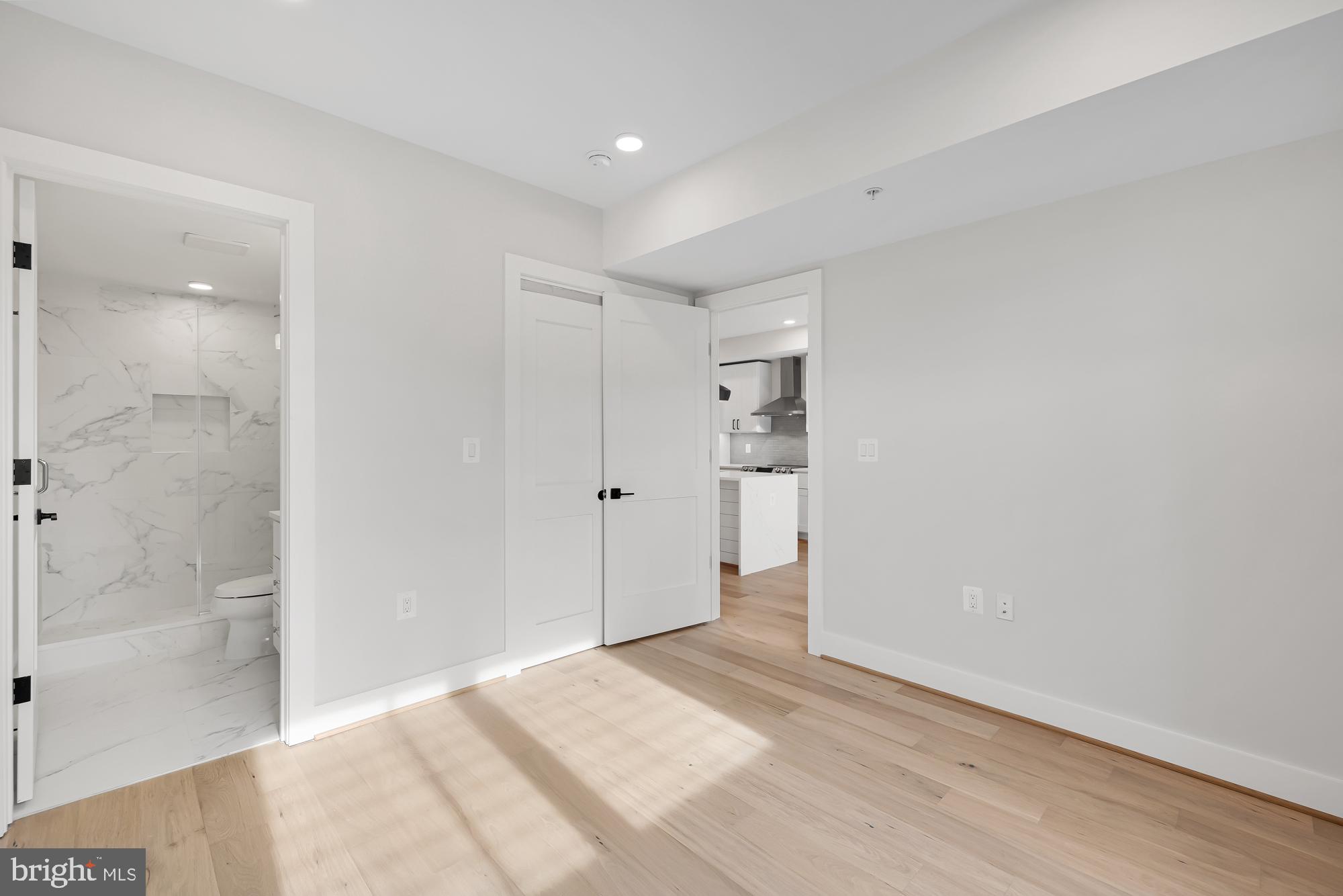 824 Taylor St NE #1