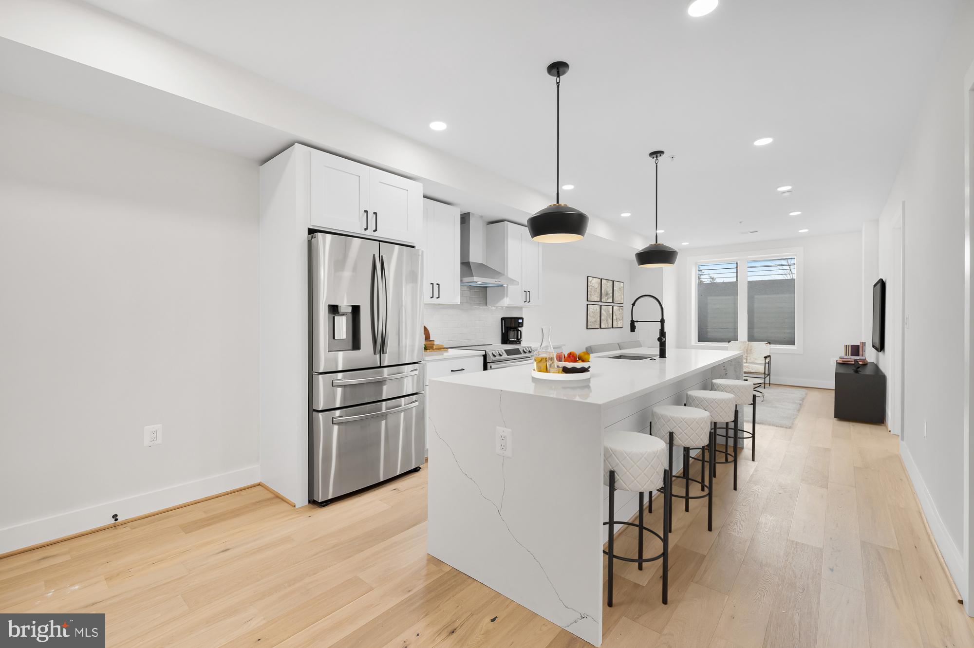 824 Taylor St NE #1