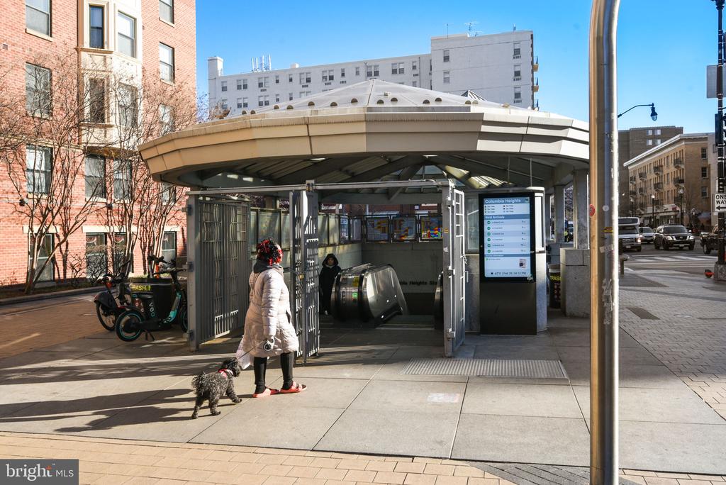 1446 Monroe St NW