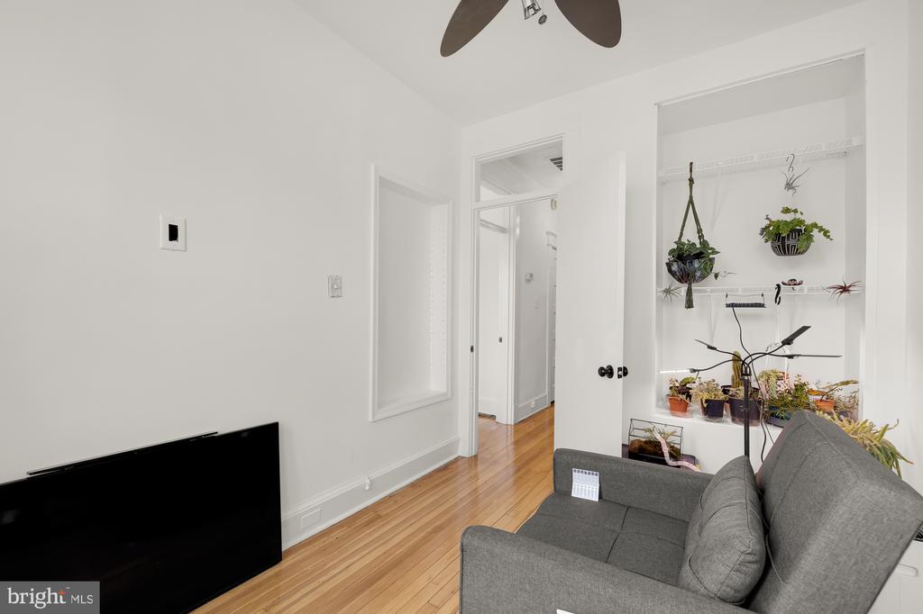 519 Quincy St NW