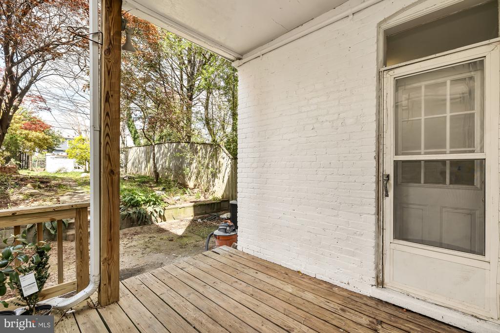 519 Quincy St NW