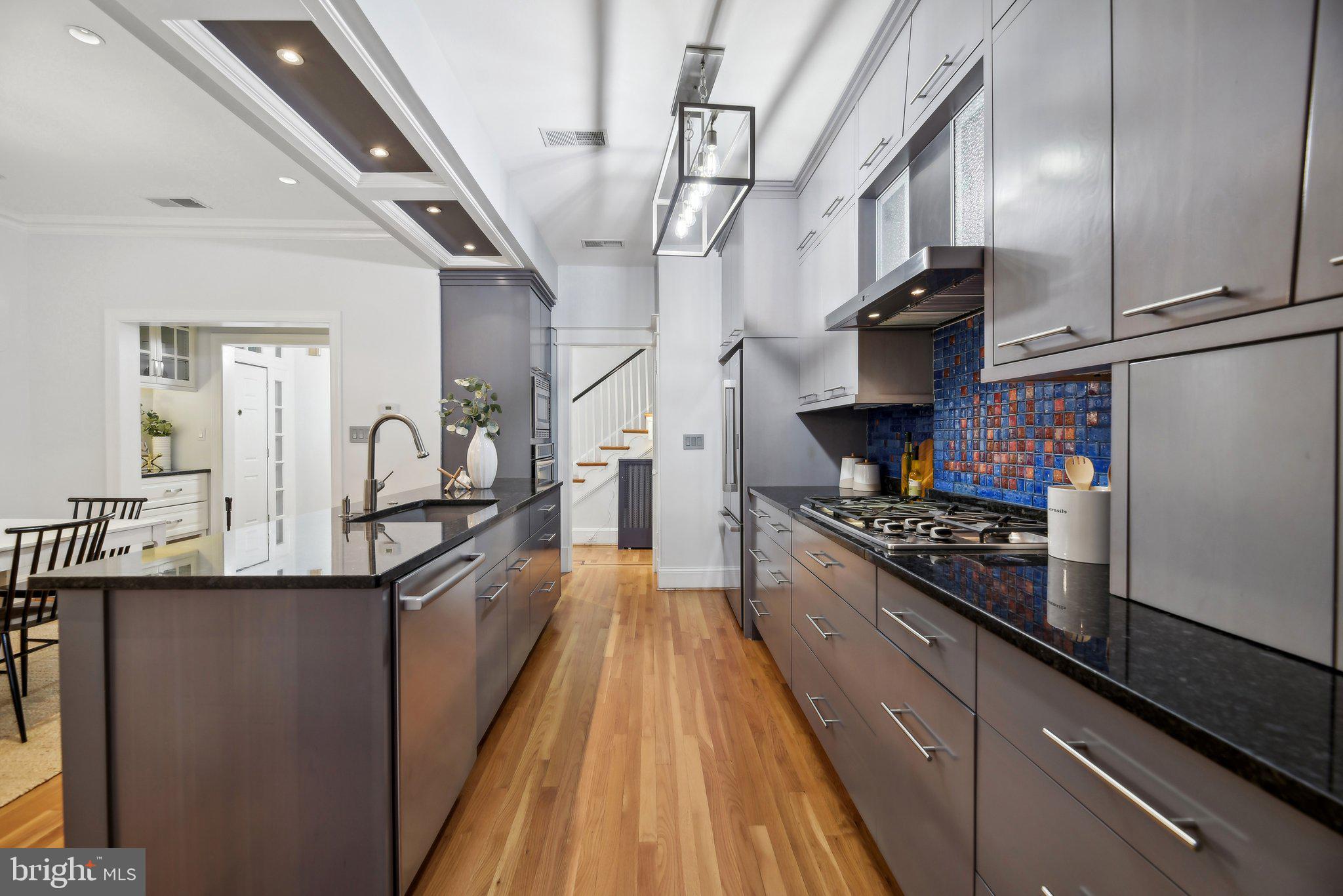 2515 Woodley Rd NW