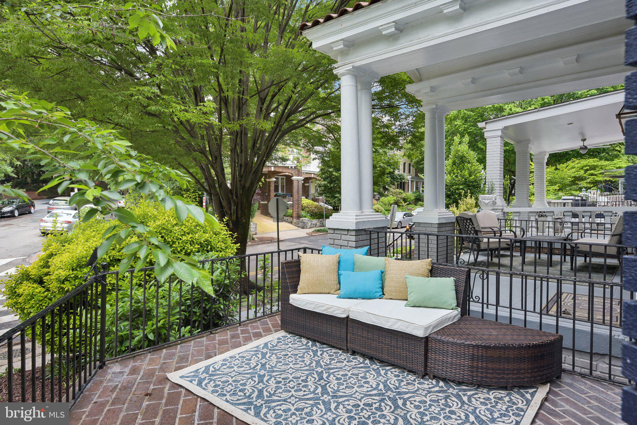 2515 Woodley Rd NW