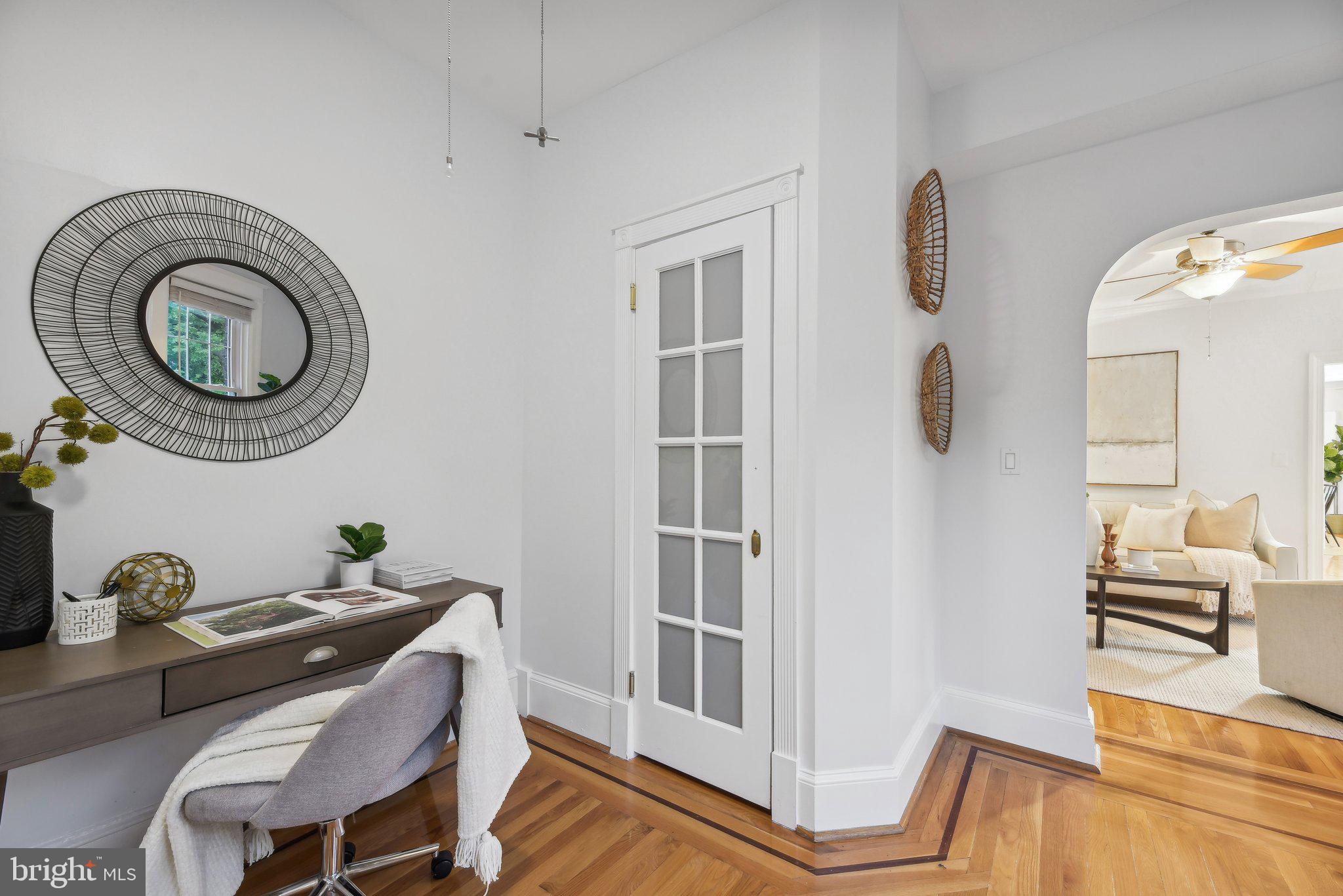 2515 Woodley Rd NW