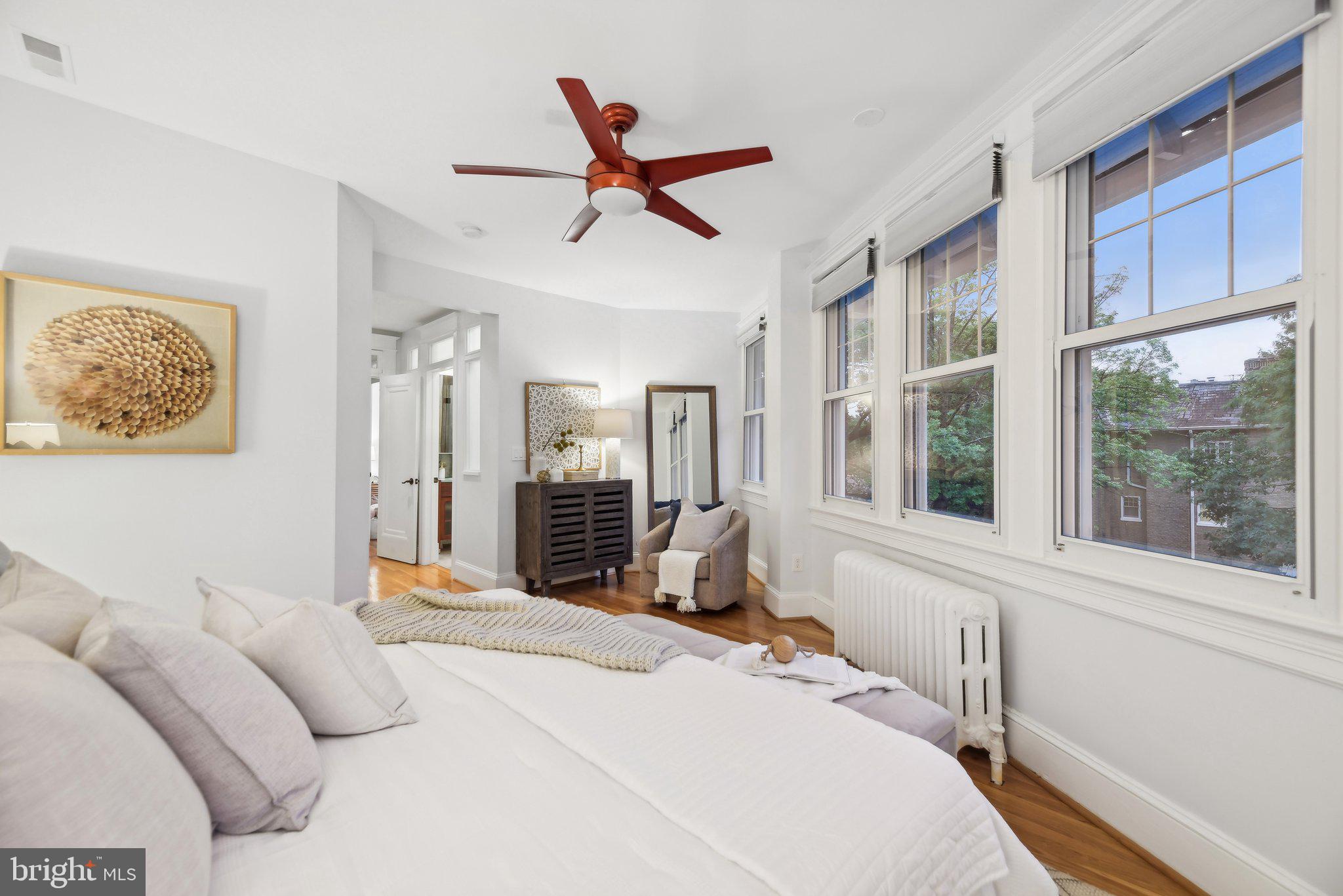 2515 Woodley Rd NW