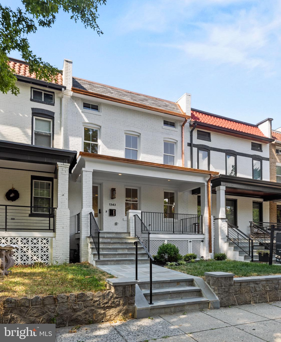 1343 Taylor St NW