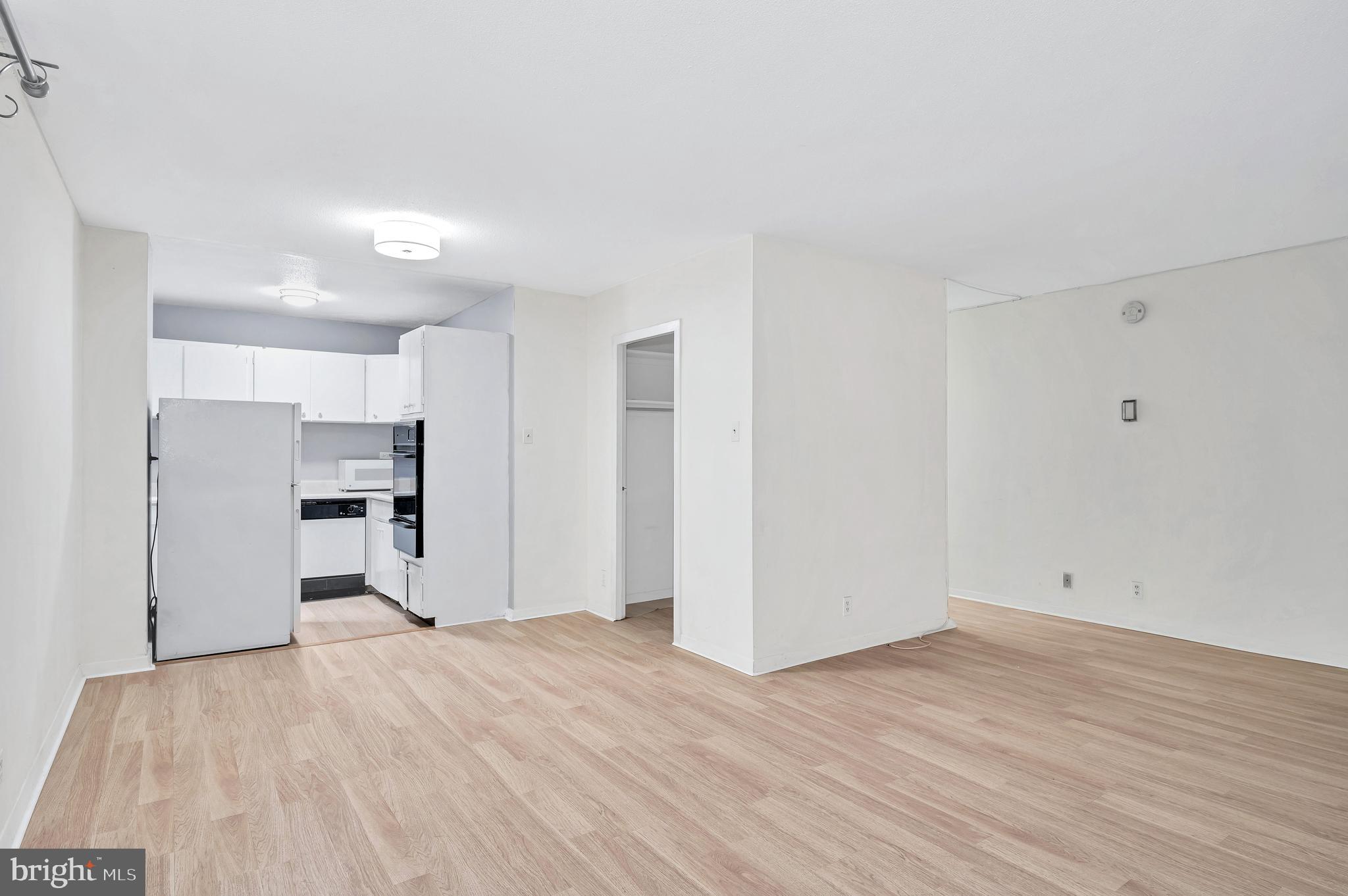 2201 L ST NW #300