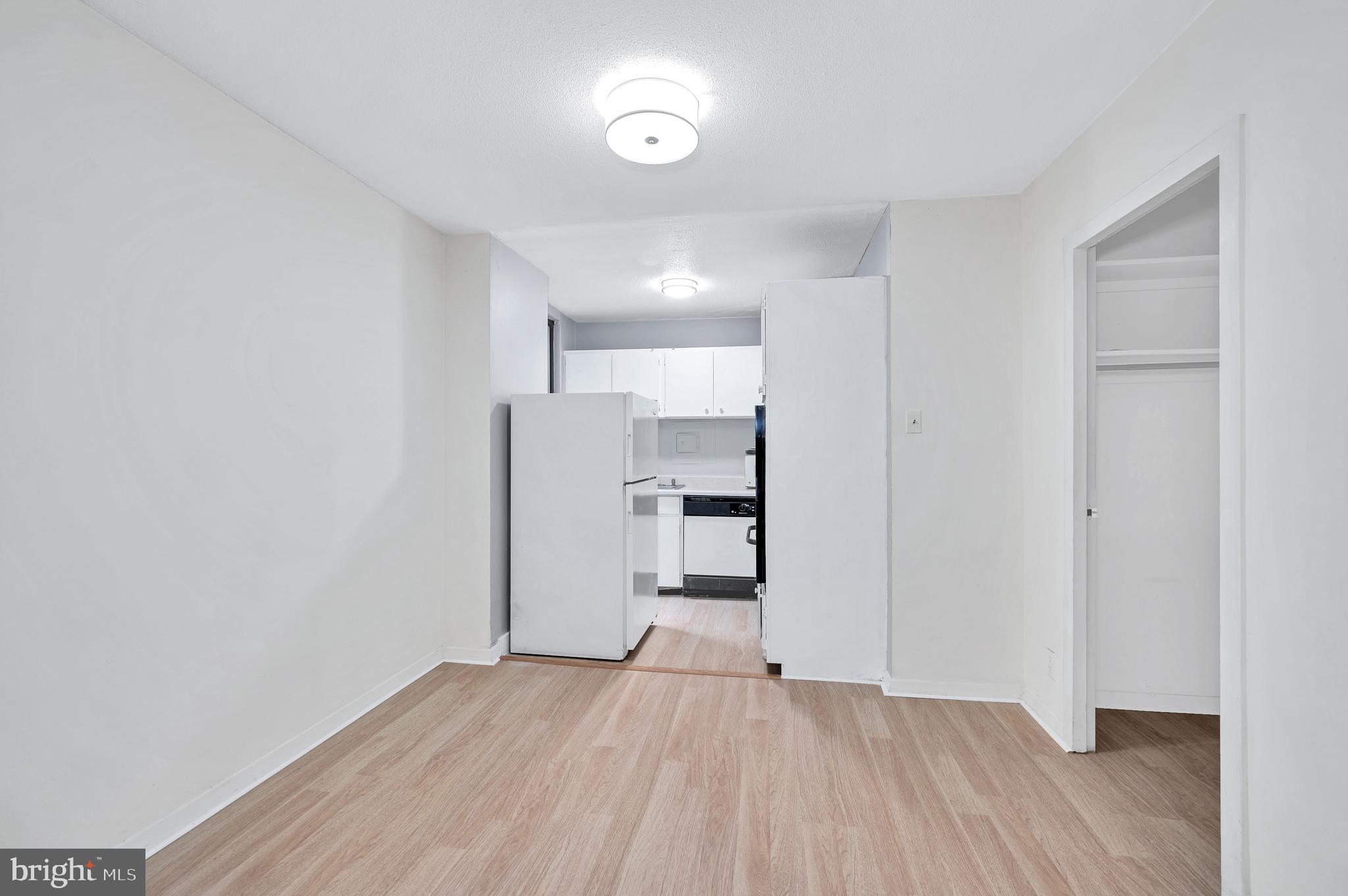 2201 L ST NW #300