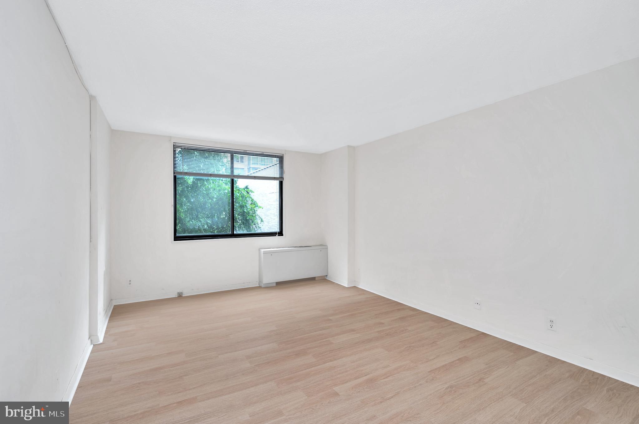 2201 L ST NW #300