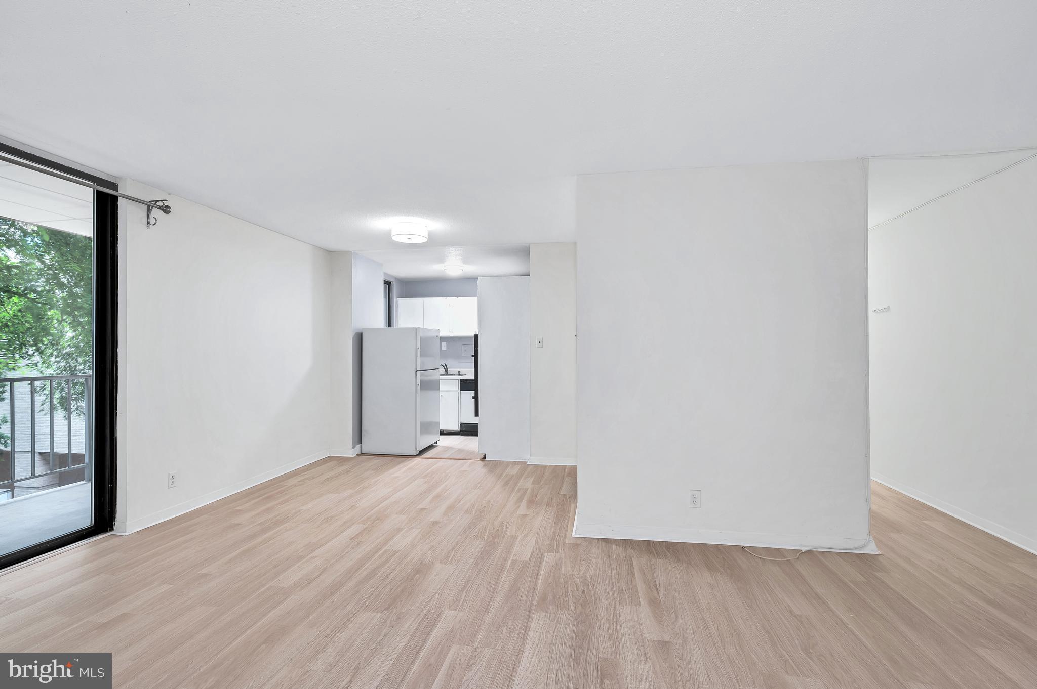 2201 L ST NW #300