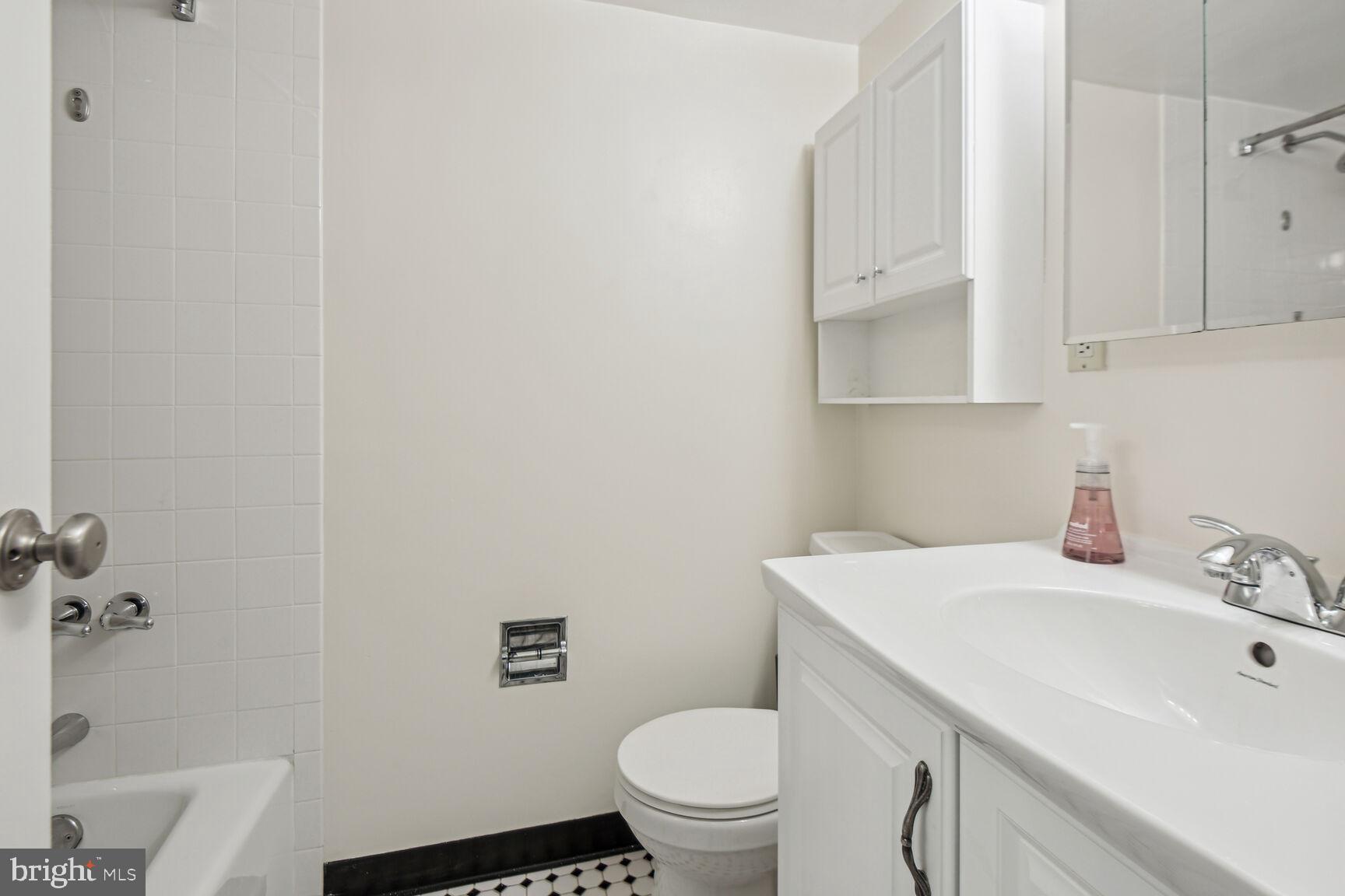 522 21st St NW #610