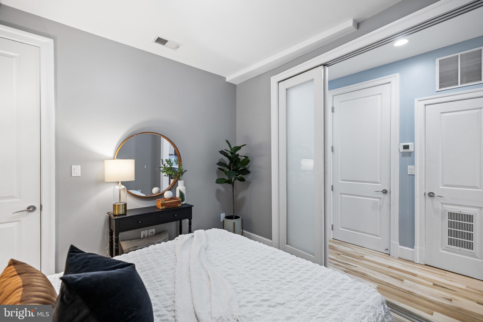 444 M St NW #5