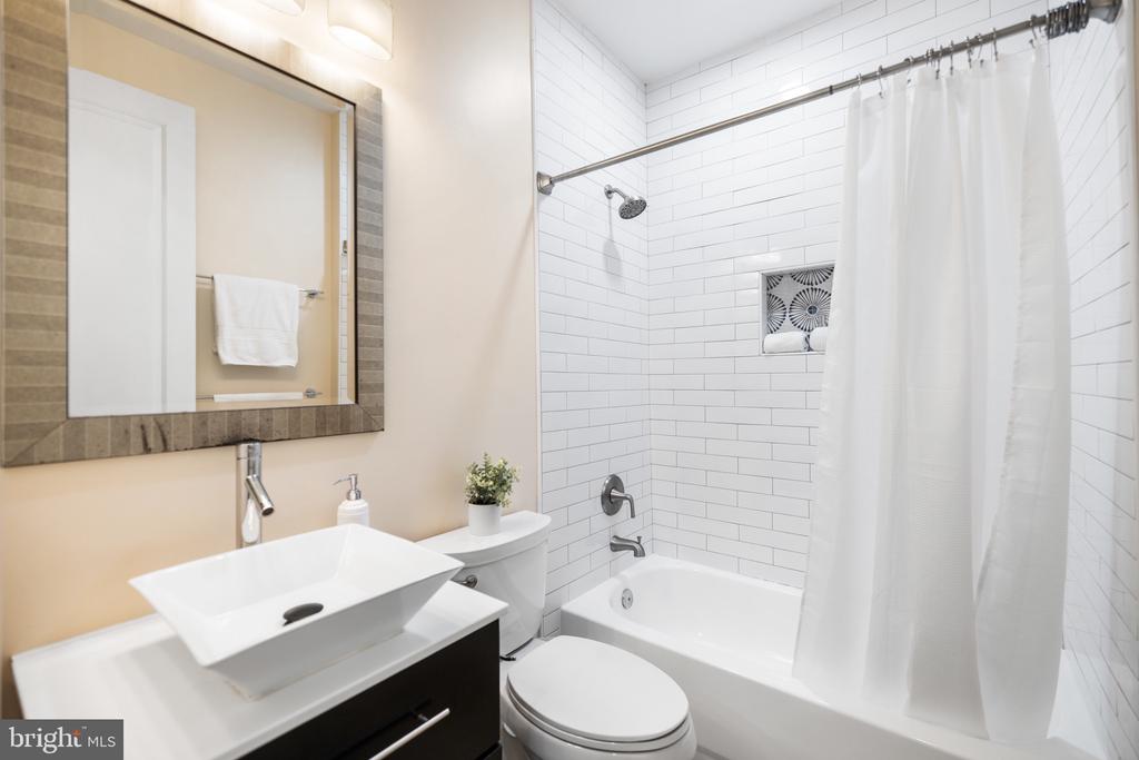 444 M St NW #5