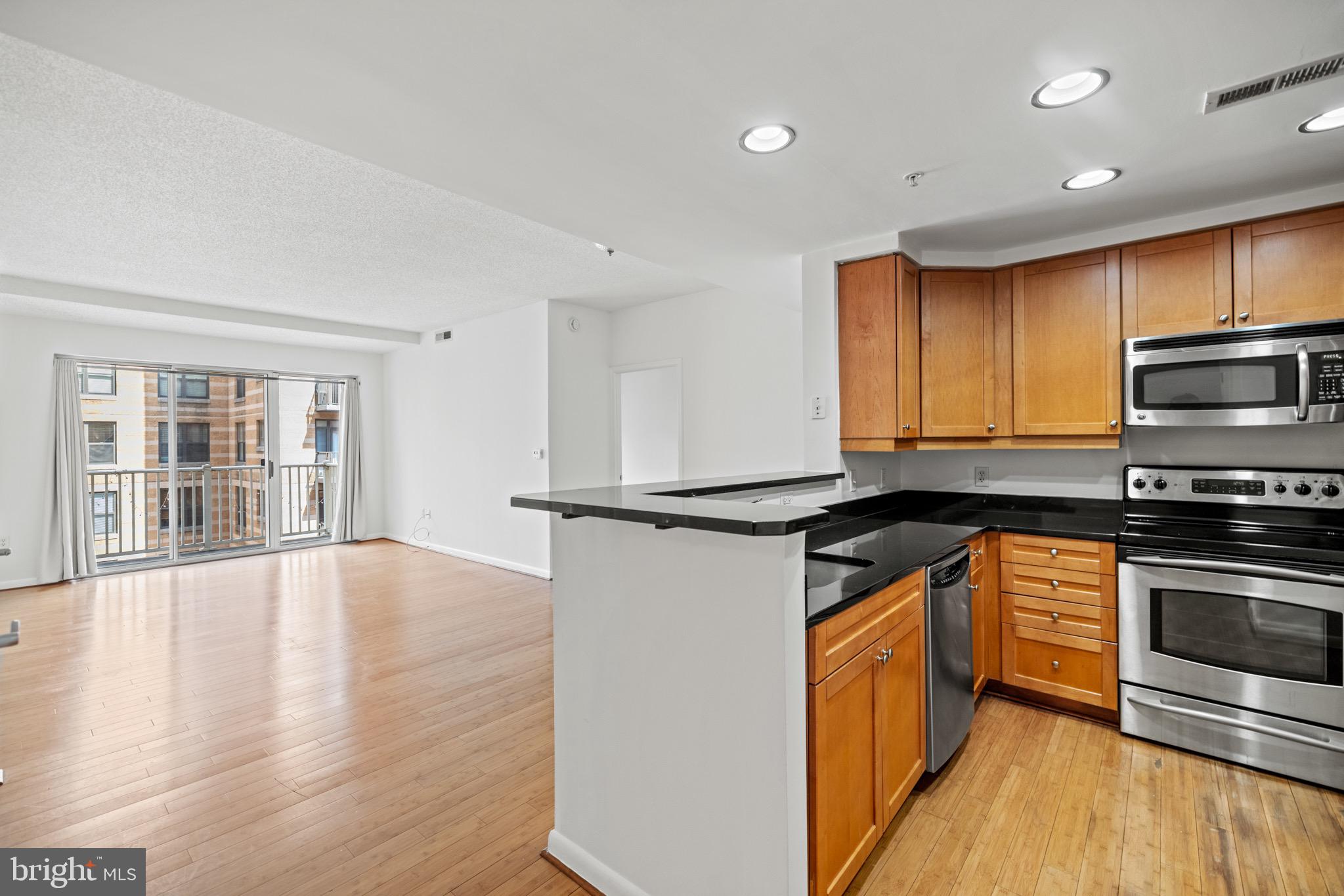 1111 11TH ST NW #406