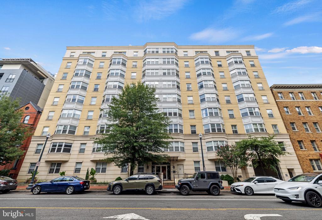 1111 11TH ST NW #406