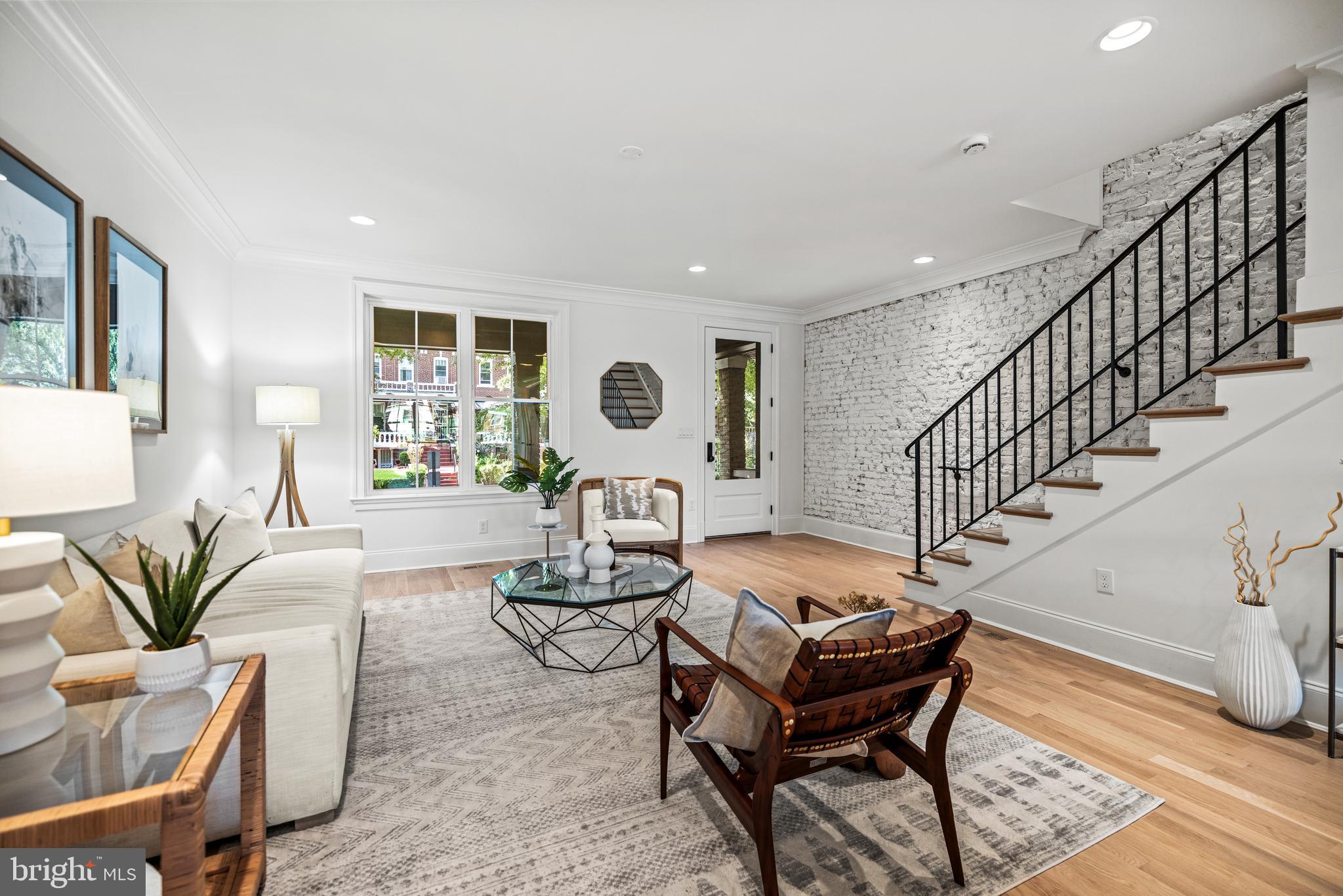 1319 Taylor St NW