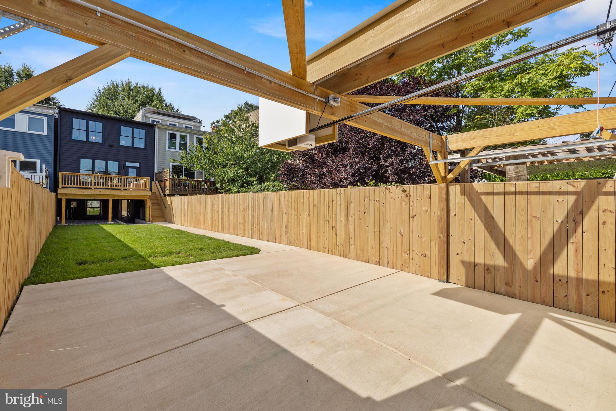 1319 Taylor St NW