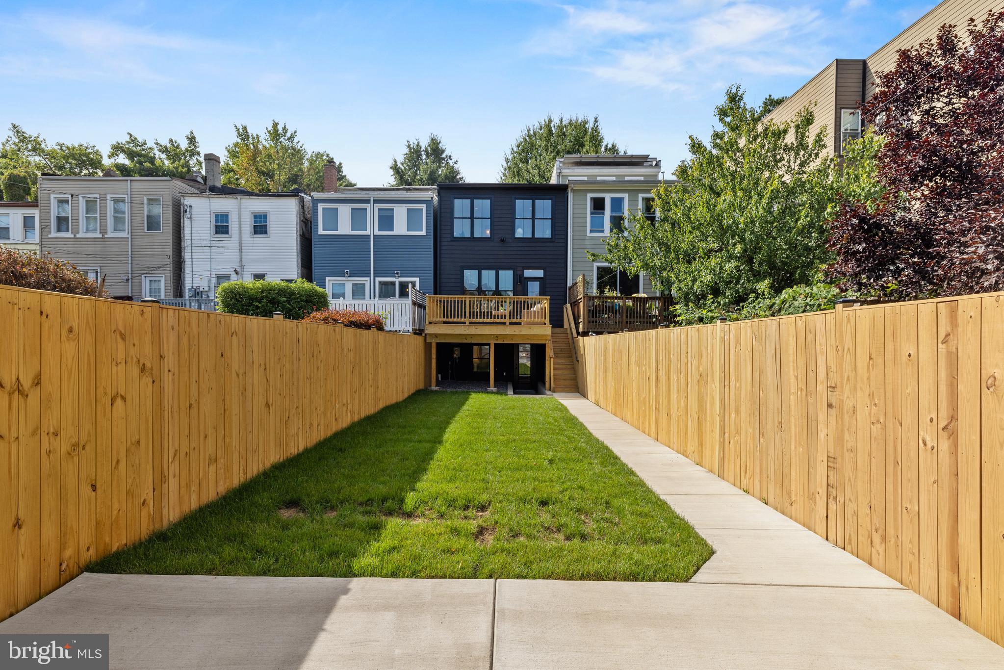 1319 Taylor St NW
