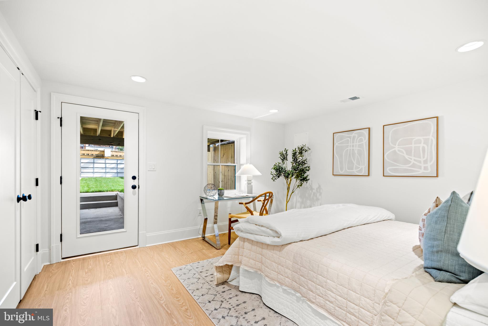 1319 Taylor St NW