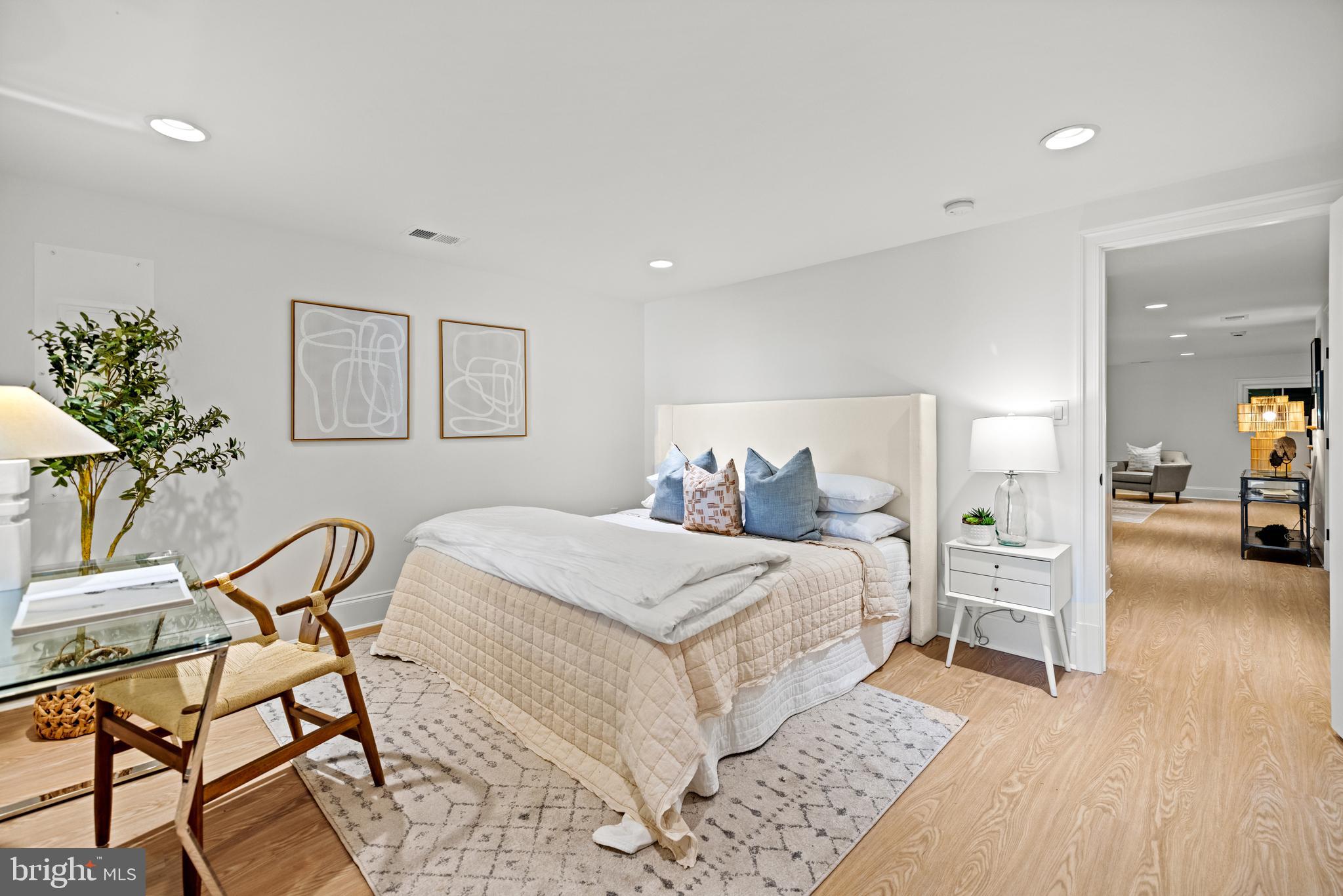 1319 Taylor St NW