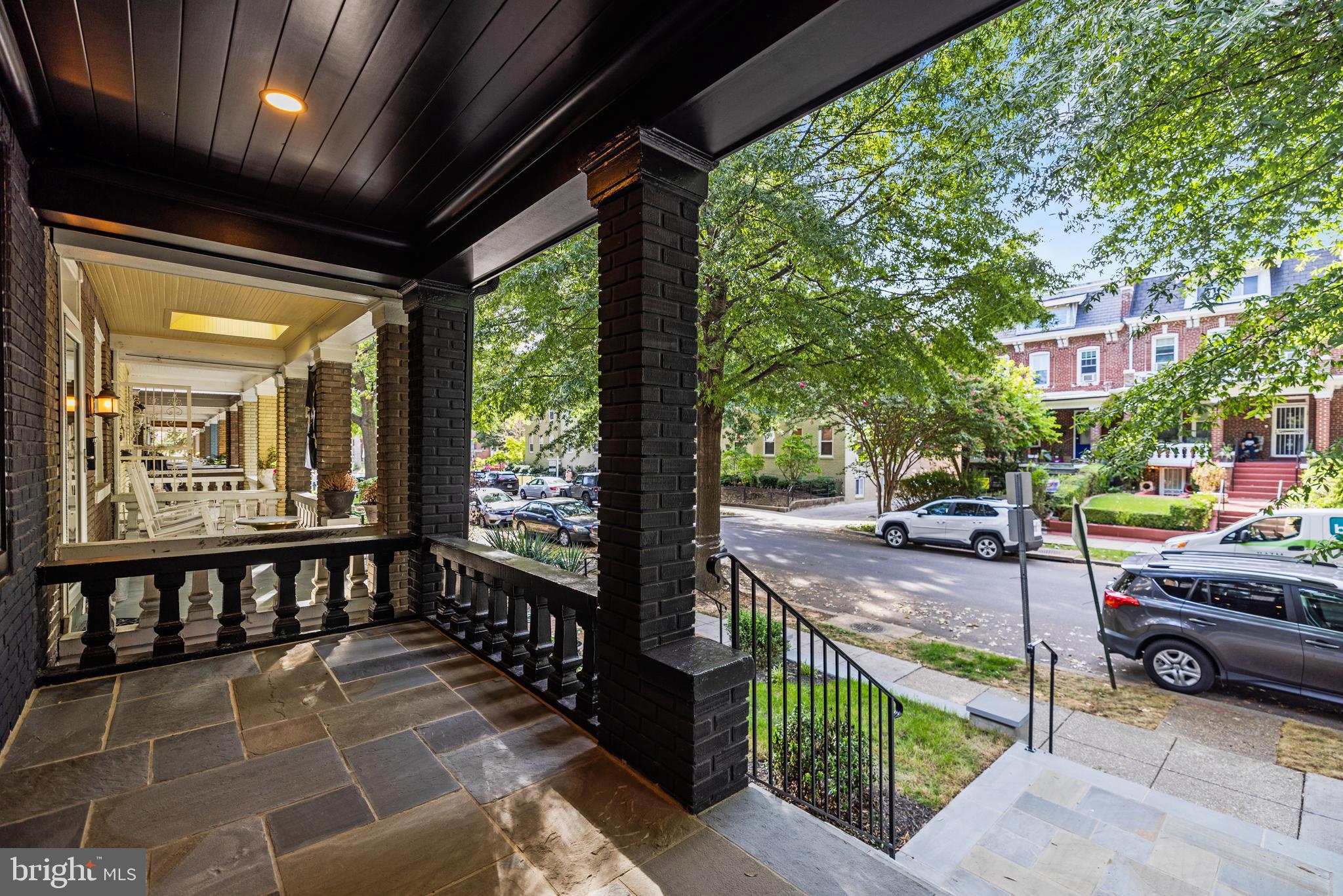 1319 Taylor St NW