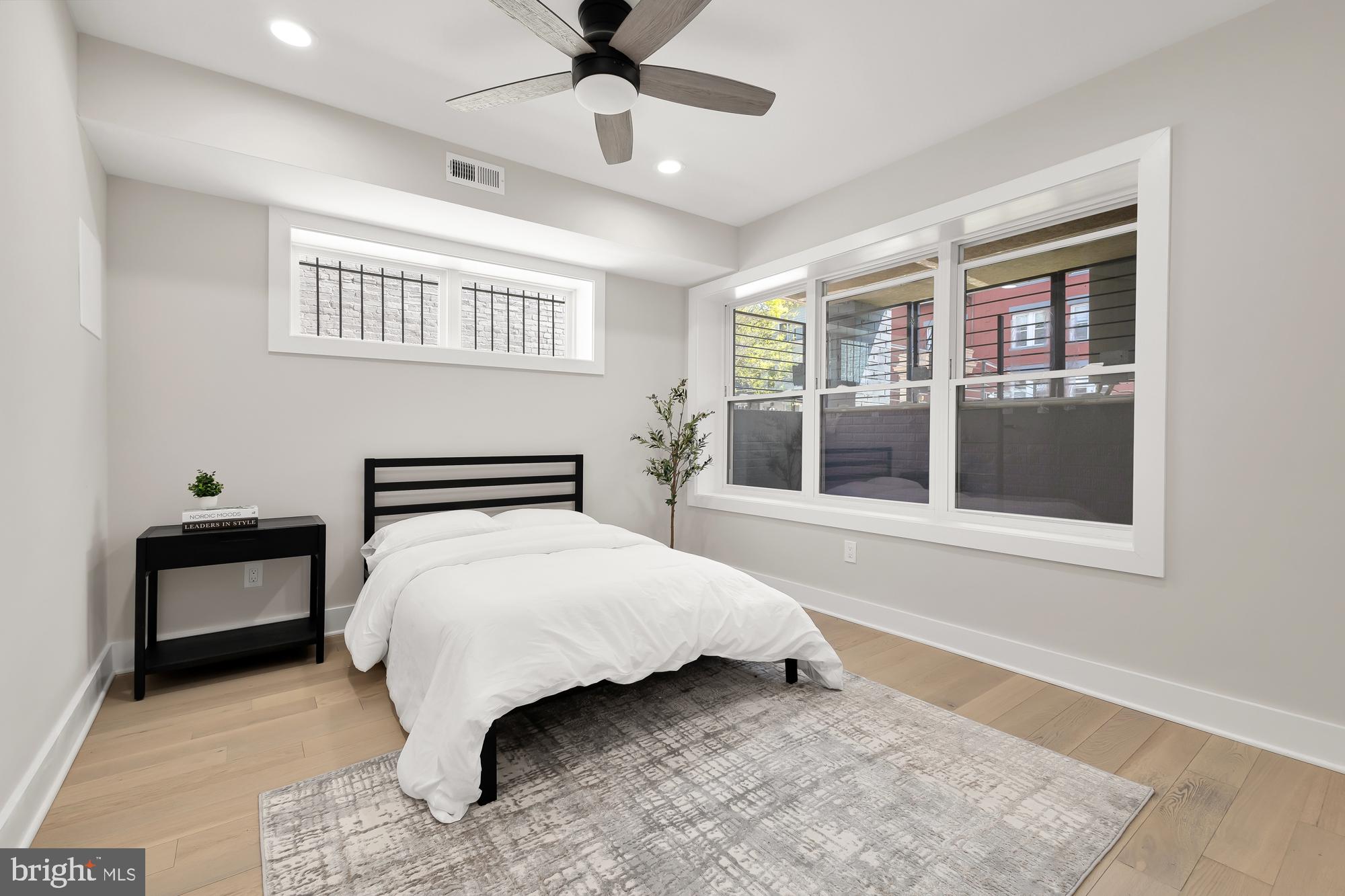 615 Irving St NW #1