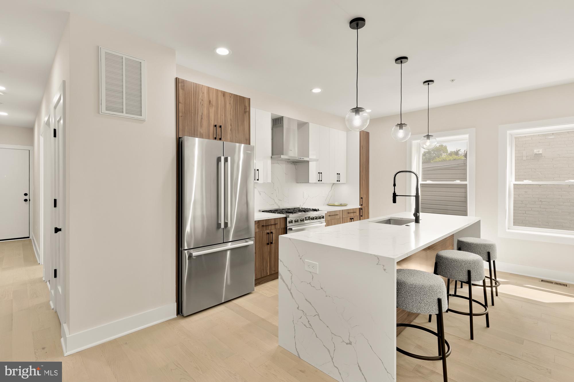 615 Irving St NW #1