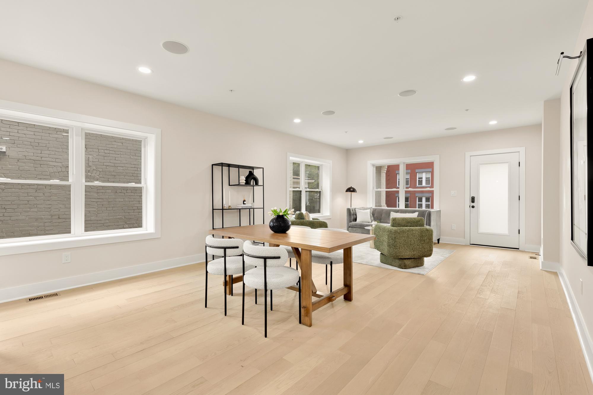 615 Irving St NW #1