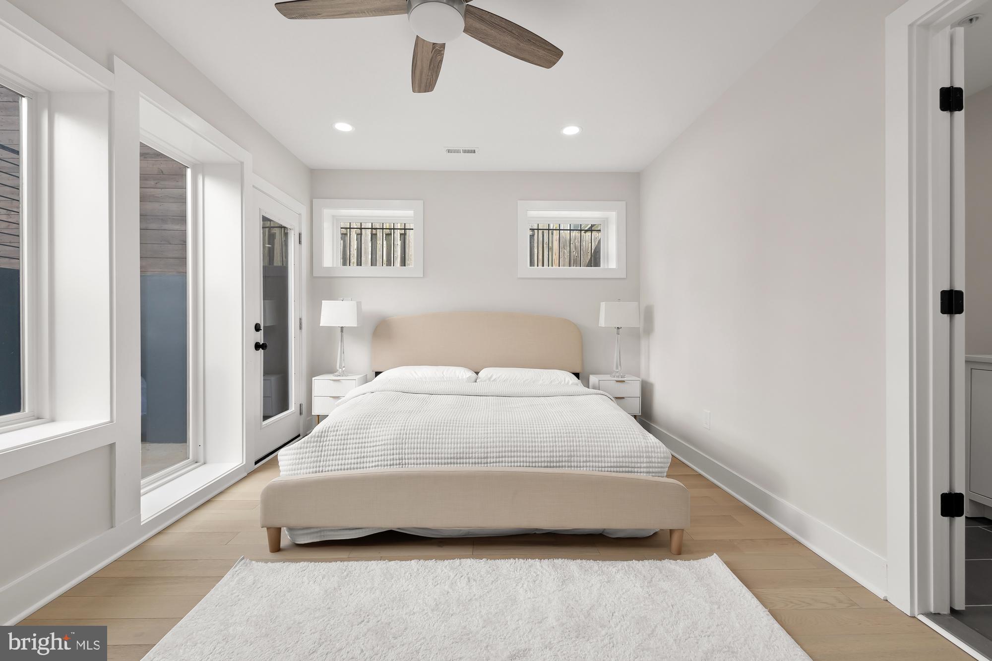 615 Irving St NW #1