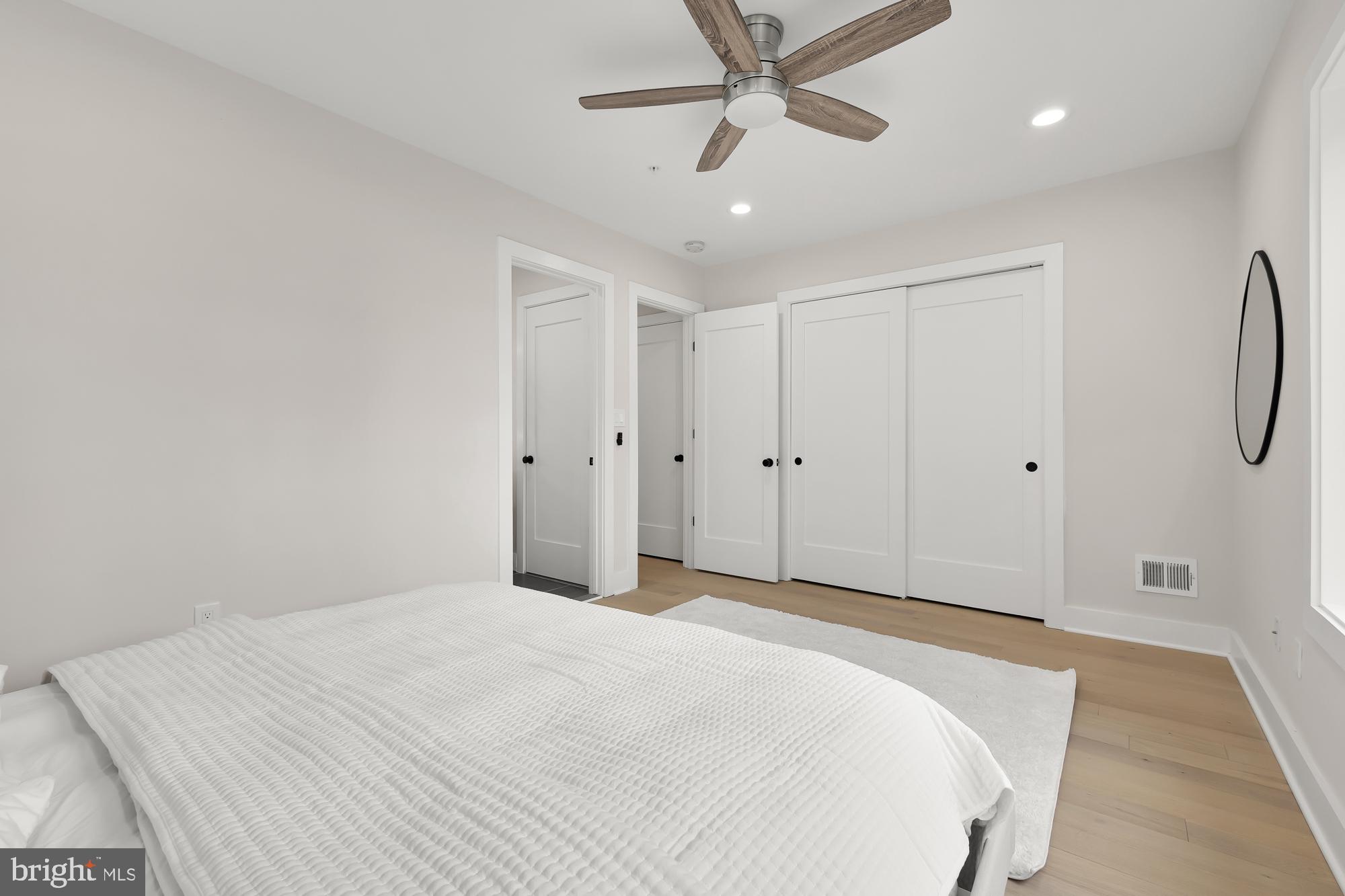 615 Irving St NW #1