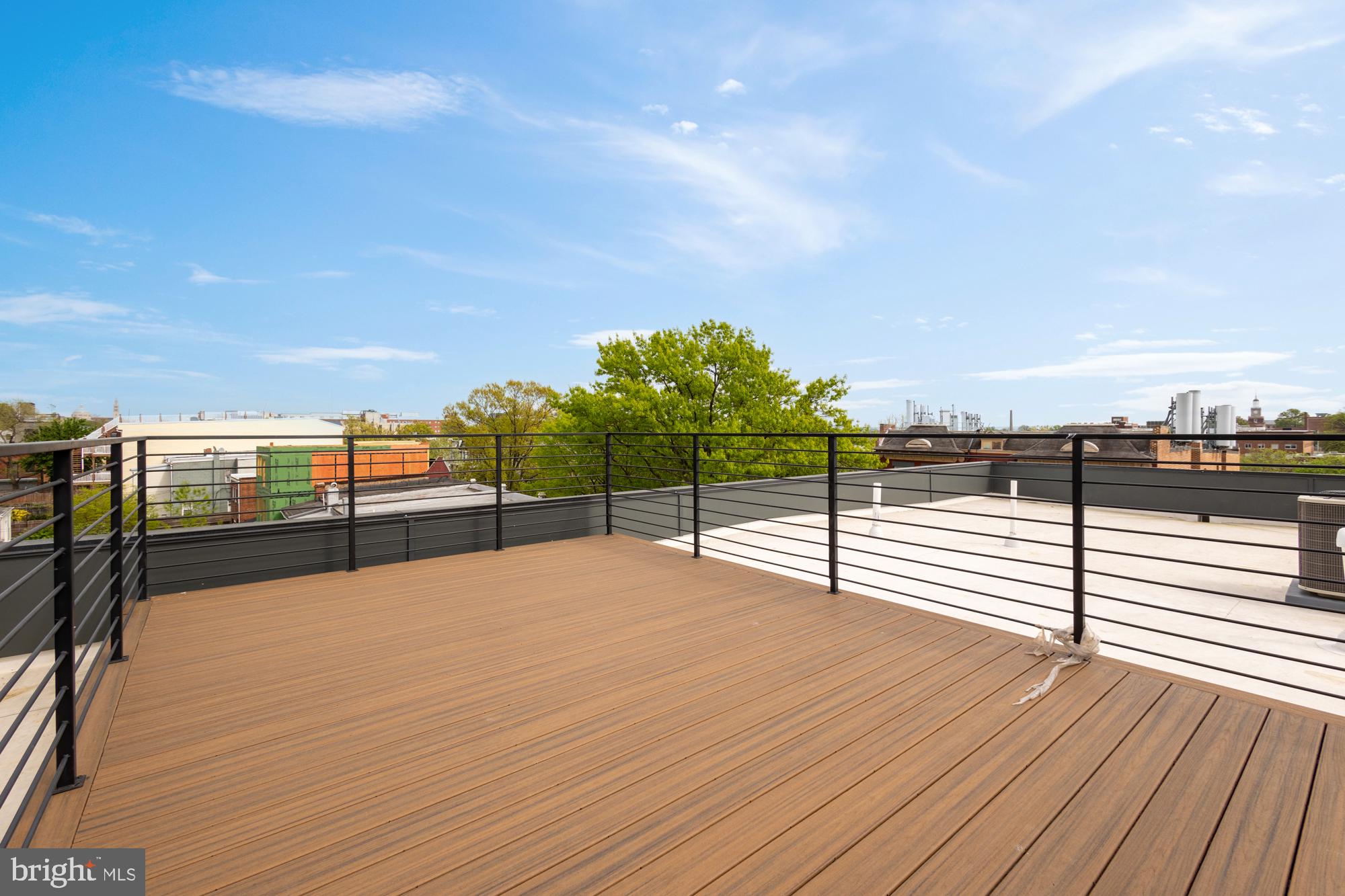 615 Irving St NW #1