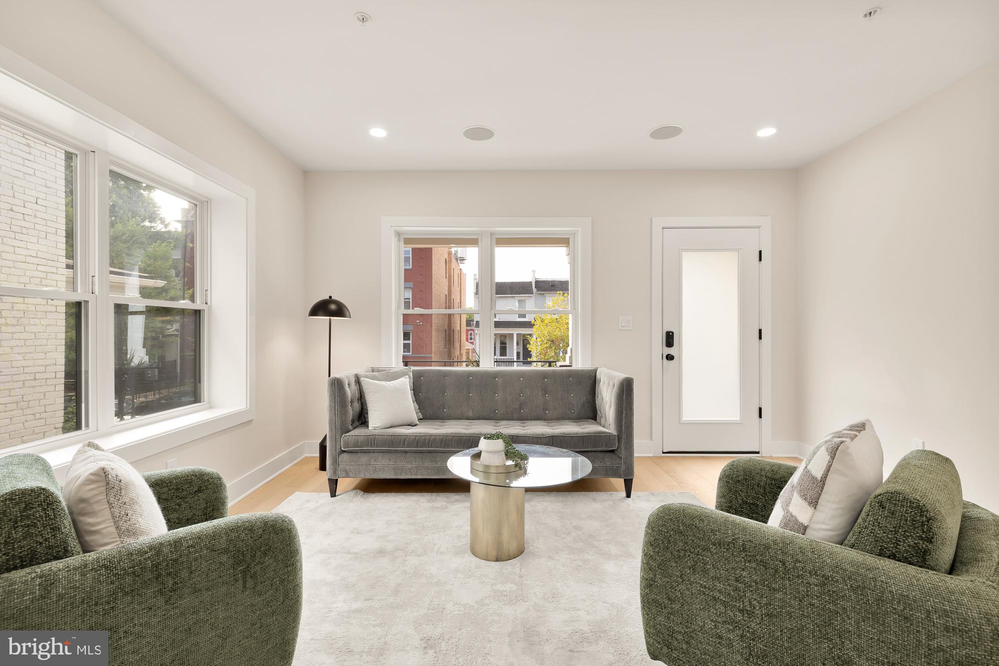 615 Irving St NW #1