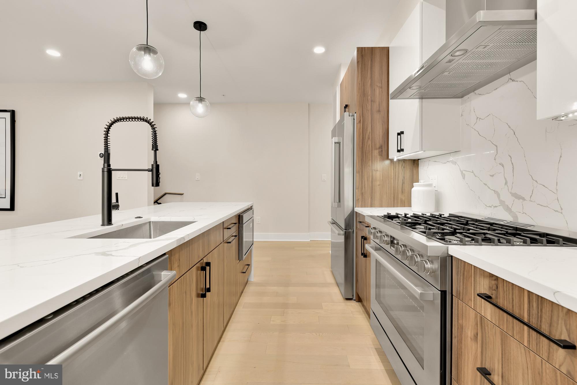 615 Irving St NW #1