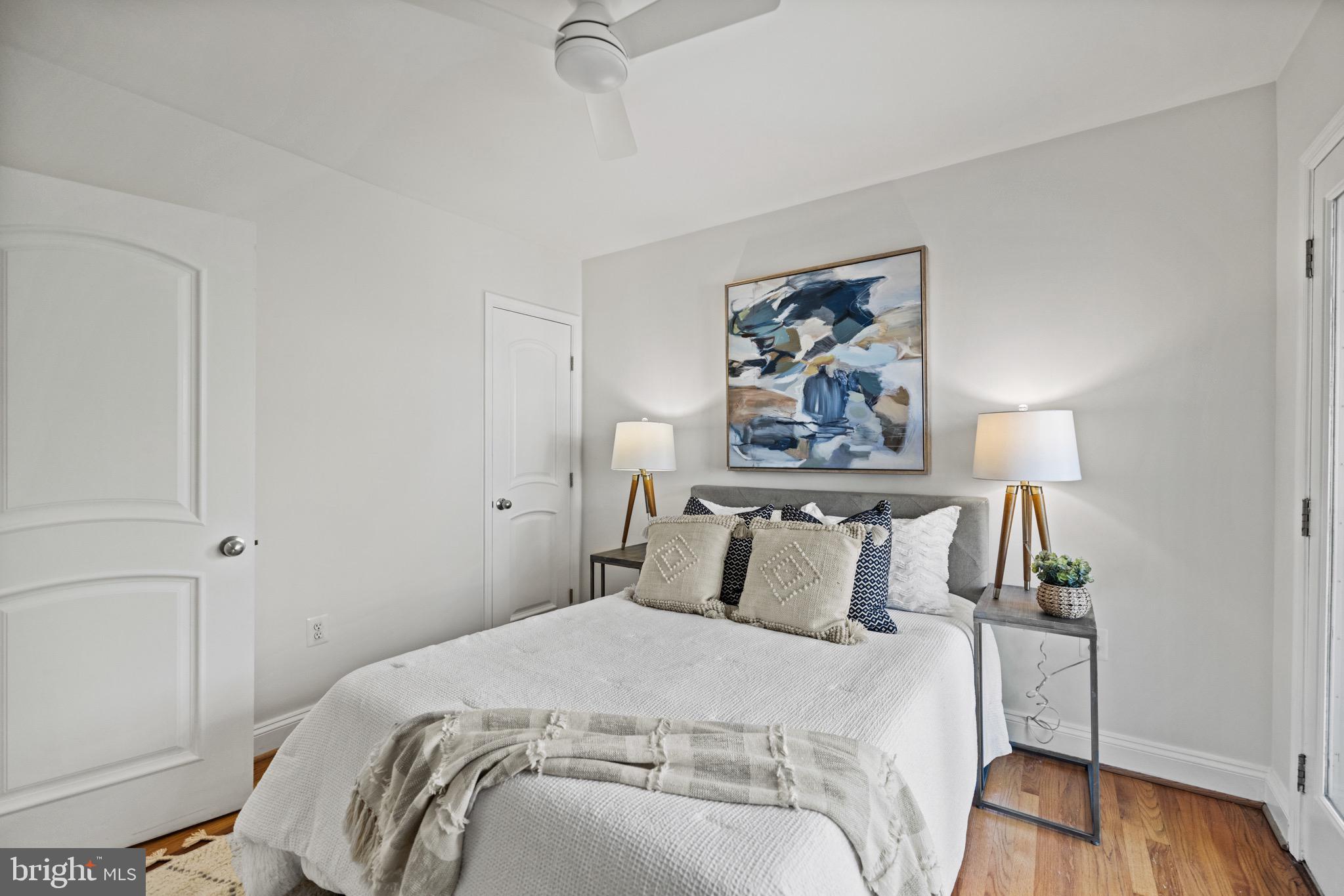206 Bryant St NE #3
