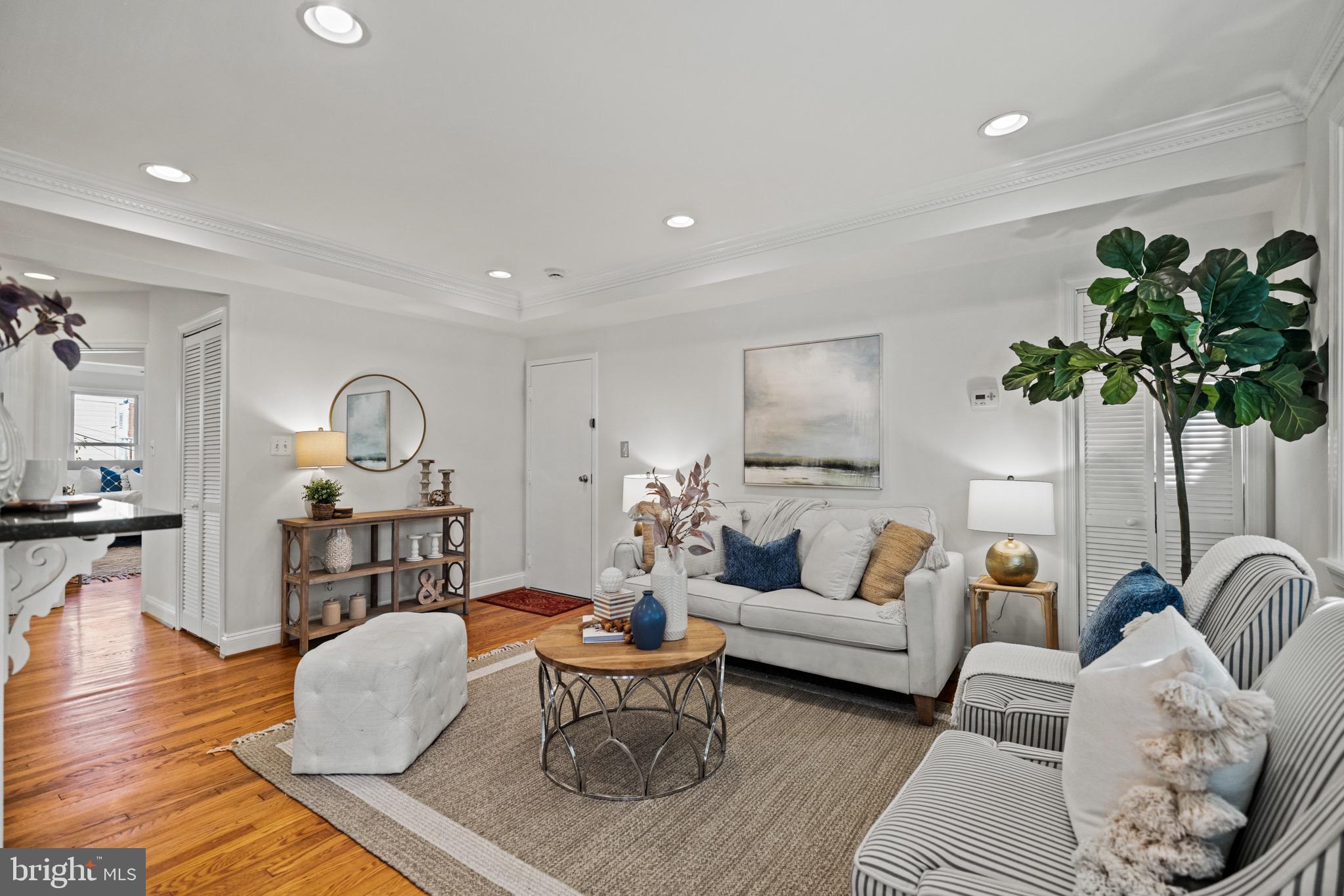 206 Bryant St NE #3