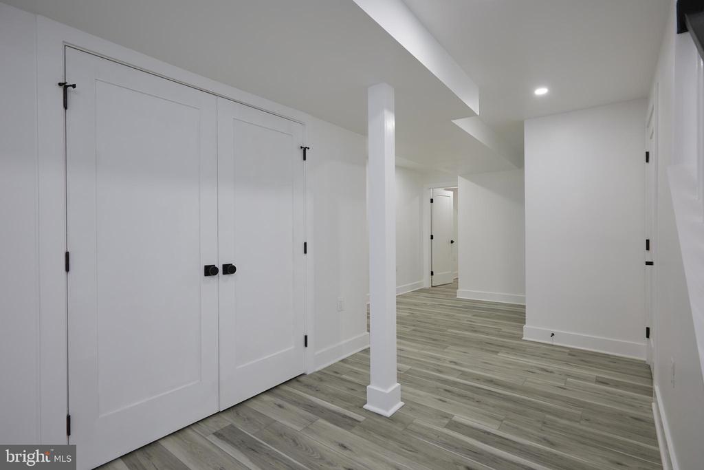 419 Marietta Pl NW