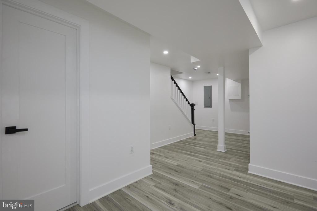 419 Marietta Pl NW