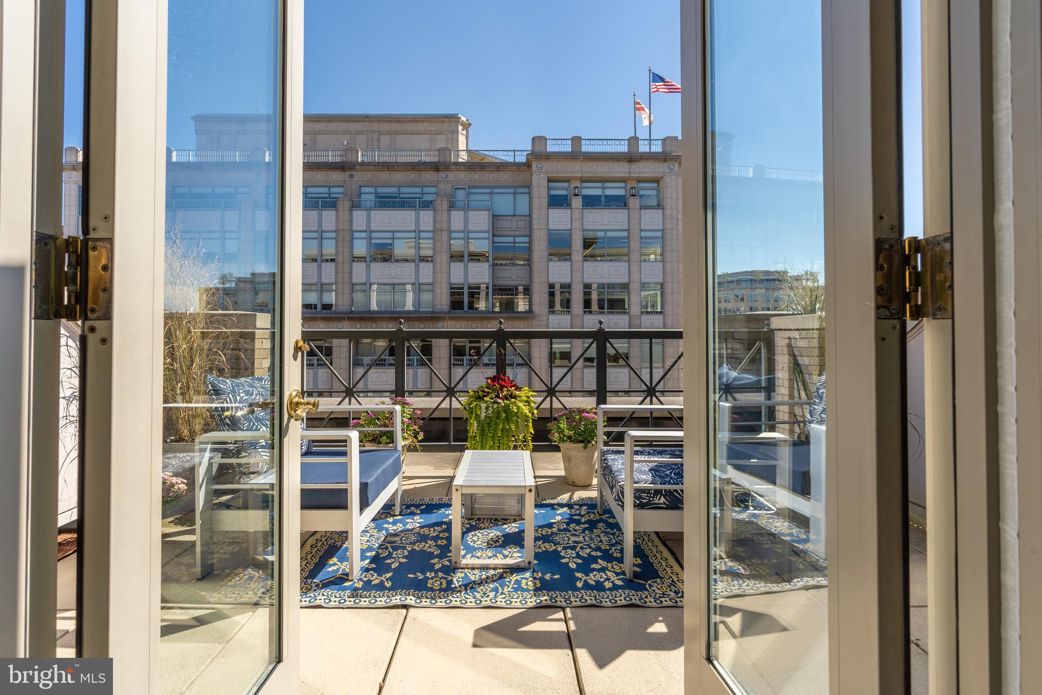 701 Pennsylvania Ave NW #1015