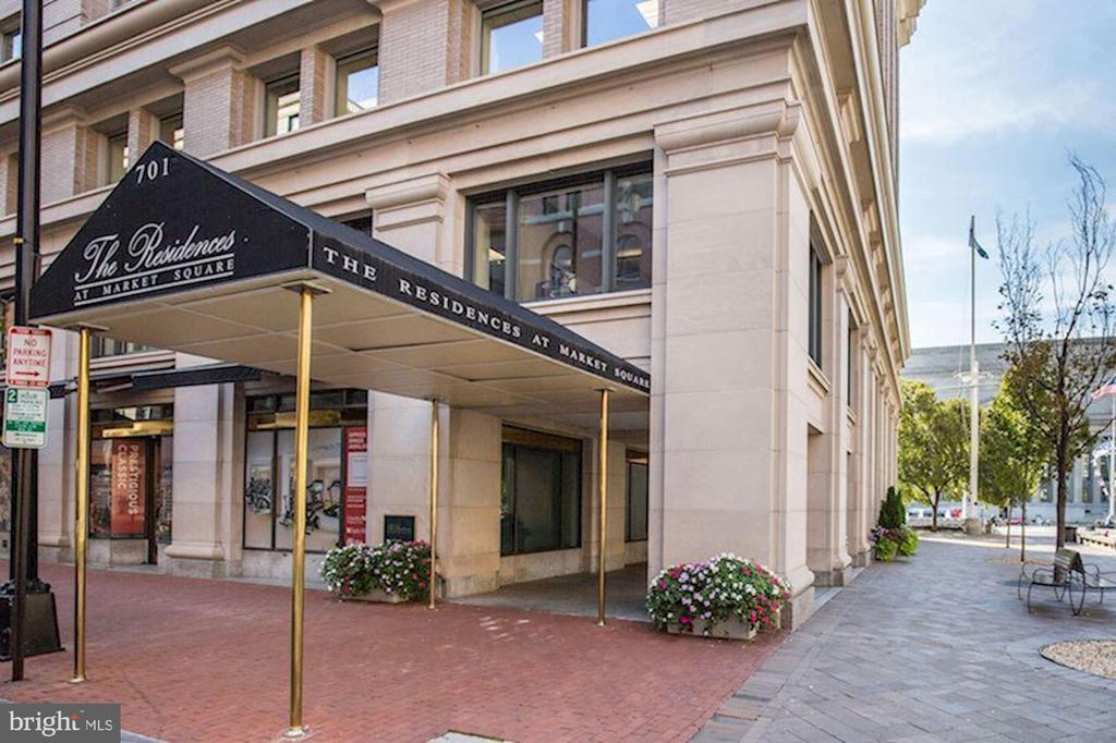 701 Pennsylvania Ave NW #1015