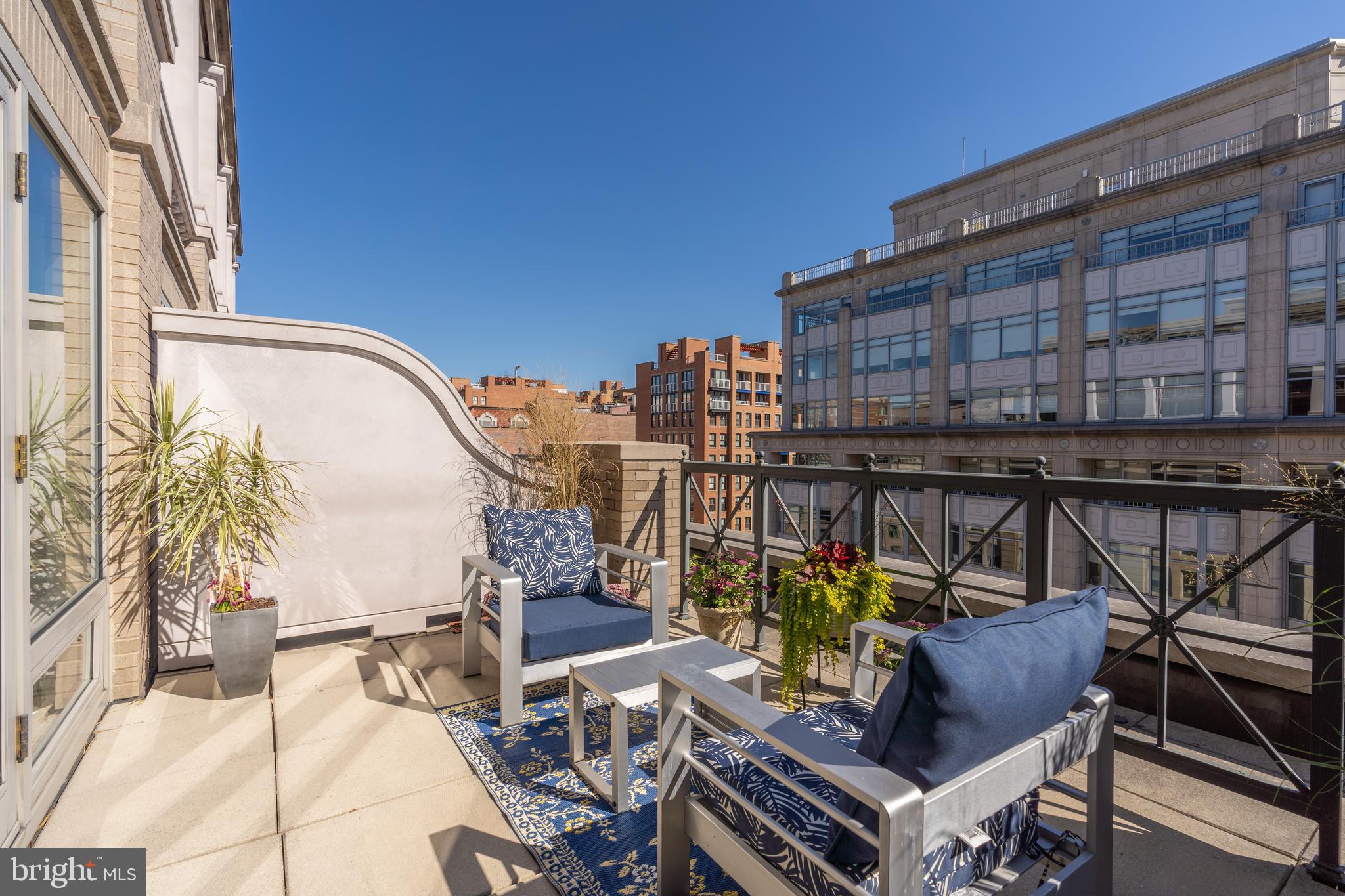 701 Pennsylvania Ave NW #1015