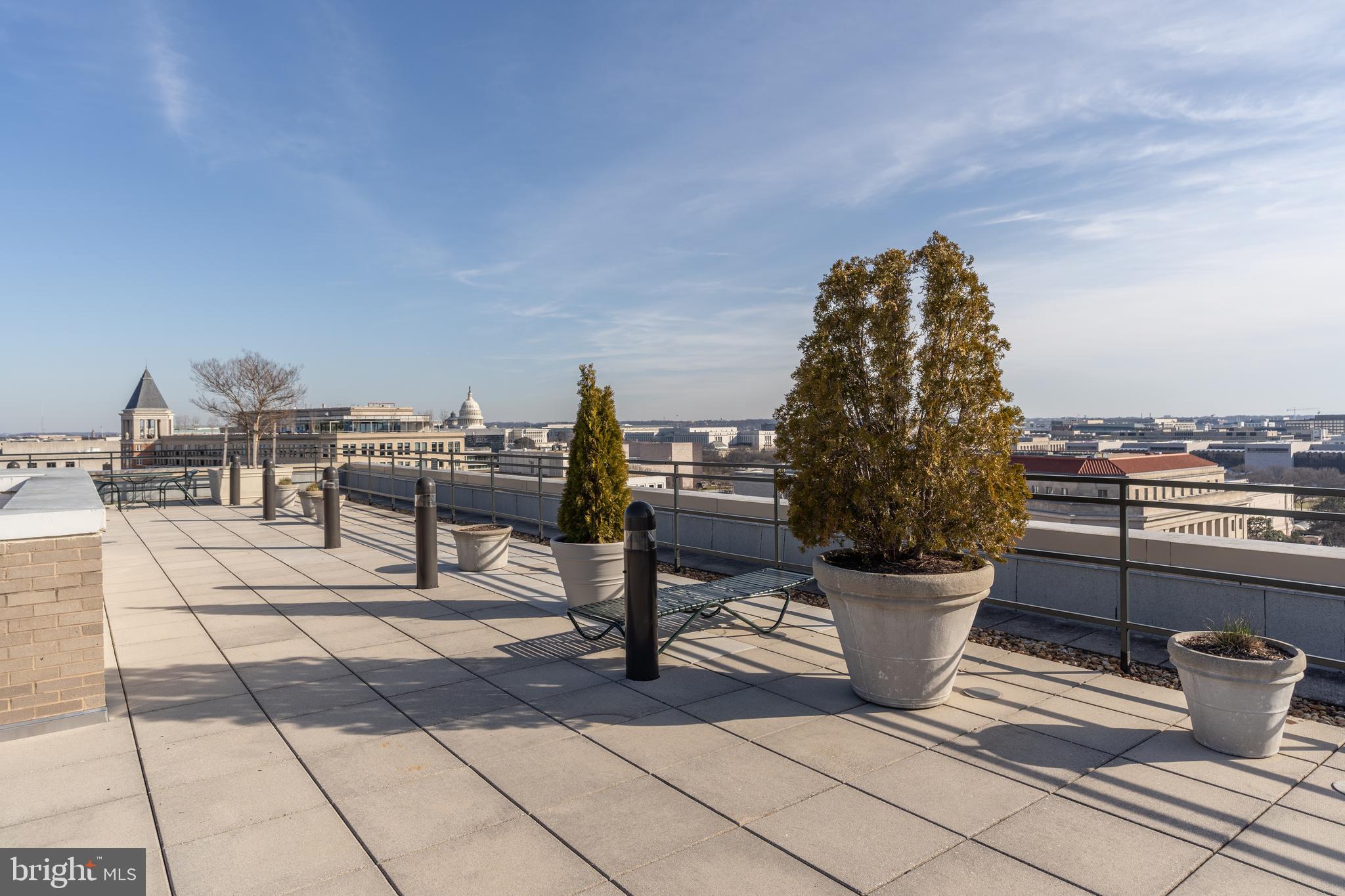 701 Pennsylvania Ave NW #1015