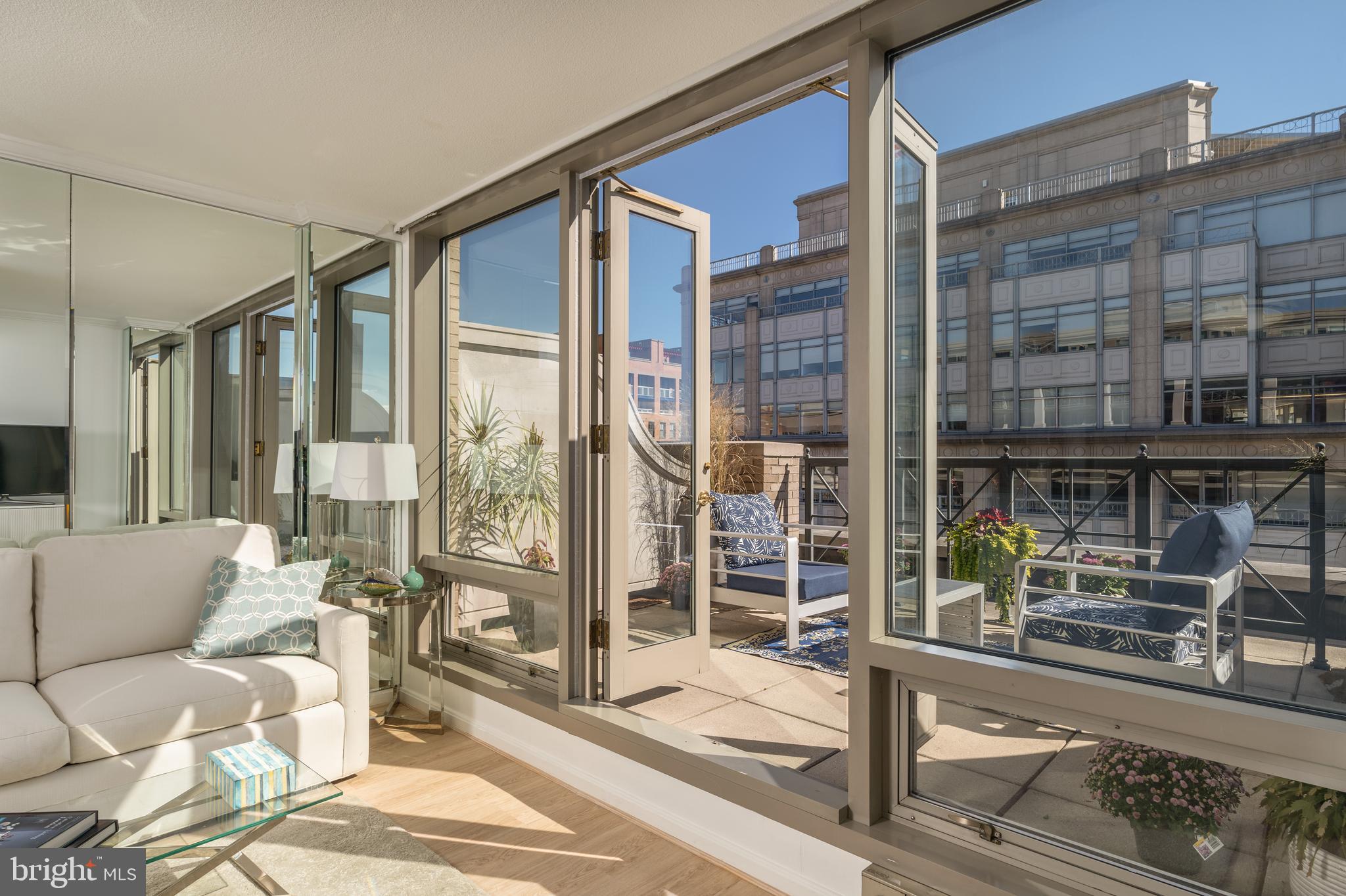 701 Pennsylvania Ave NW #1015